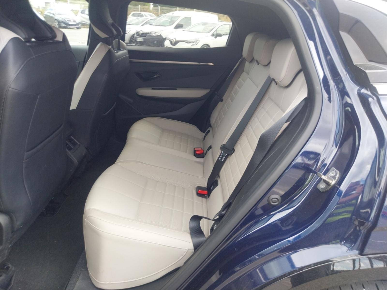 Vente en ligne Renault Megane E-Tech  EV40 130ch standard charge au prix de 21 790 €