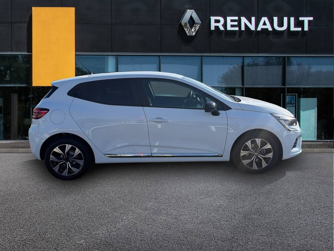 Vente en ligne Renault Clio 5 Clio SCe 65 au prix de 13 490 €