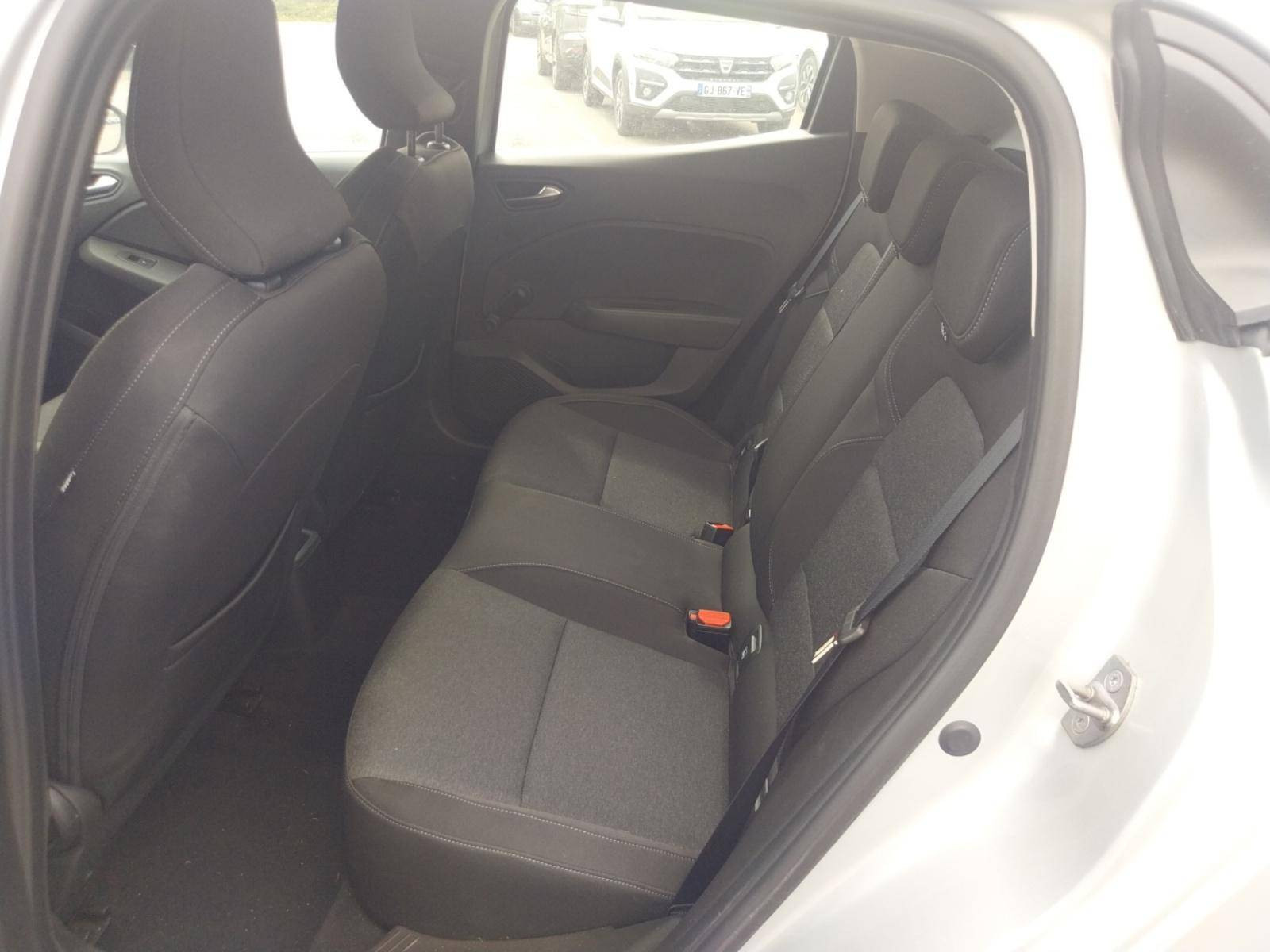 Vente en ligne Renault Clio 5 Clio TCe 90 au prix de 13 390 €