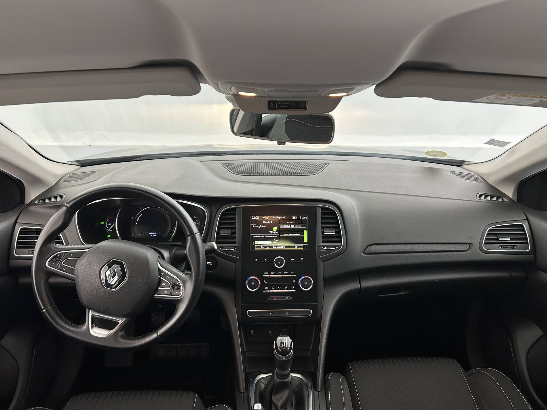 Vente en ligne Renault Megane 4 Mégane IV Berline Blue dCi 115 au prix de 14 990 €