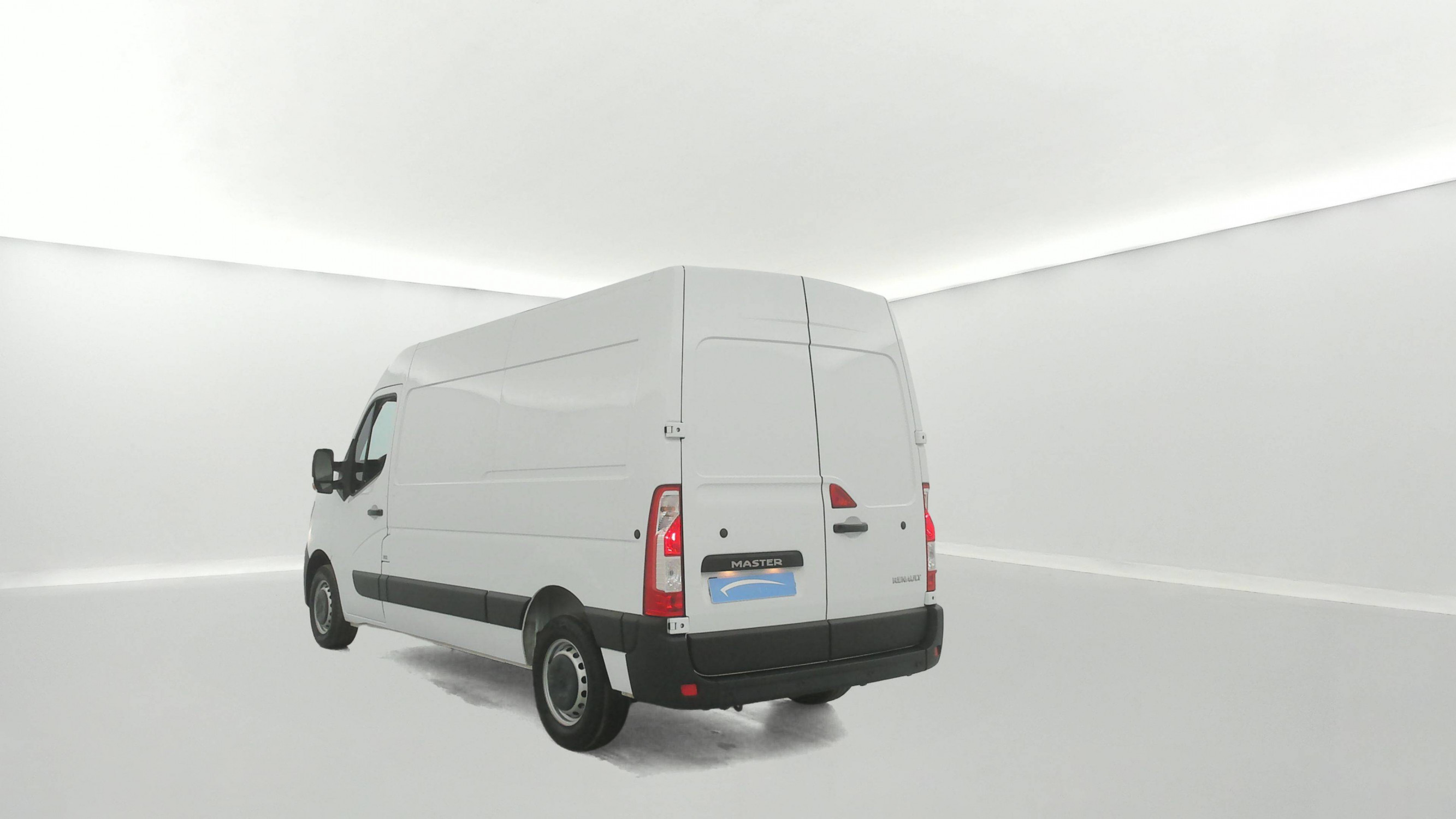 Vente en ligne Renault Master Fourgon MASTER FGN TRAC F3500 L2H2 BLUE DCI 135 au prix de 24 790 €