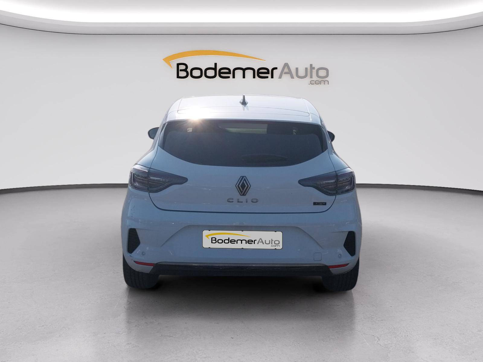 Vente en ligne Renault Clio 5 Clio E-Tech full hybrid 145 au prix de 17 990 €