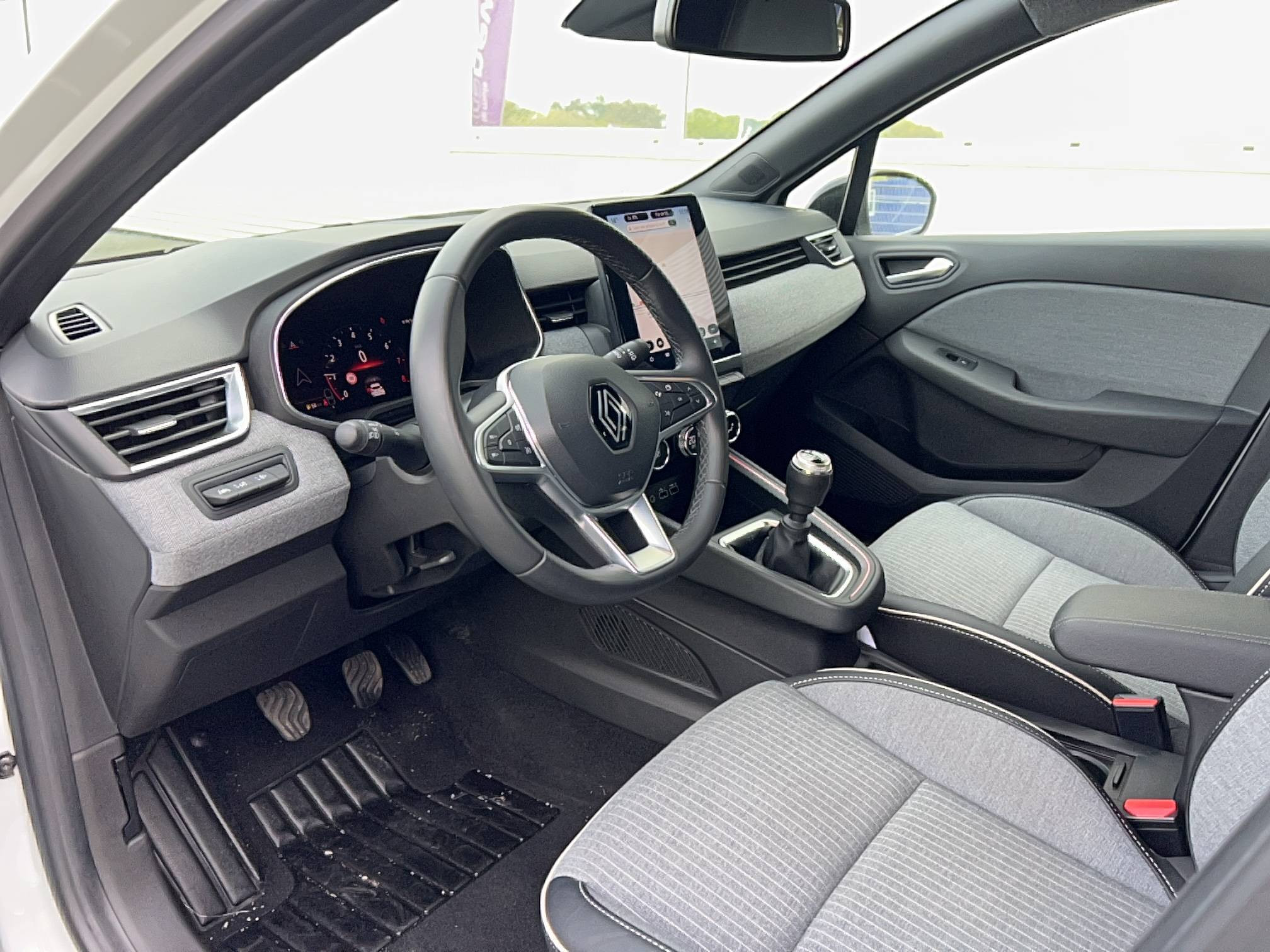 Vente en ligne Renault Clio 5 Clio TCe 90 au prix de 16 990 €