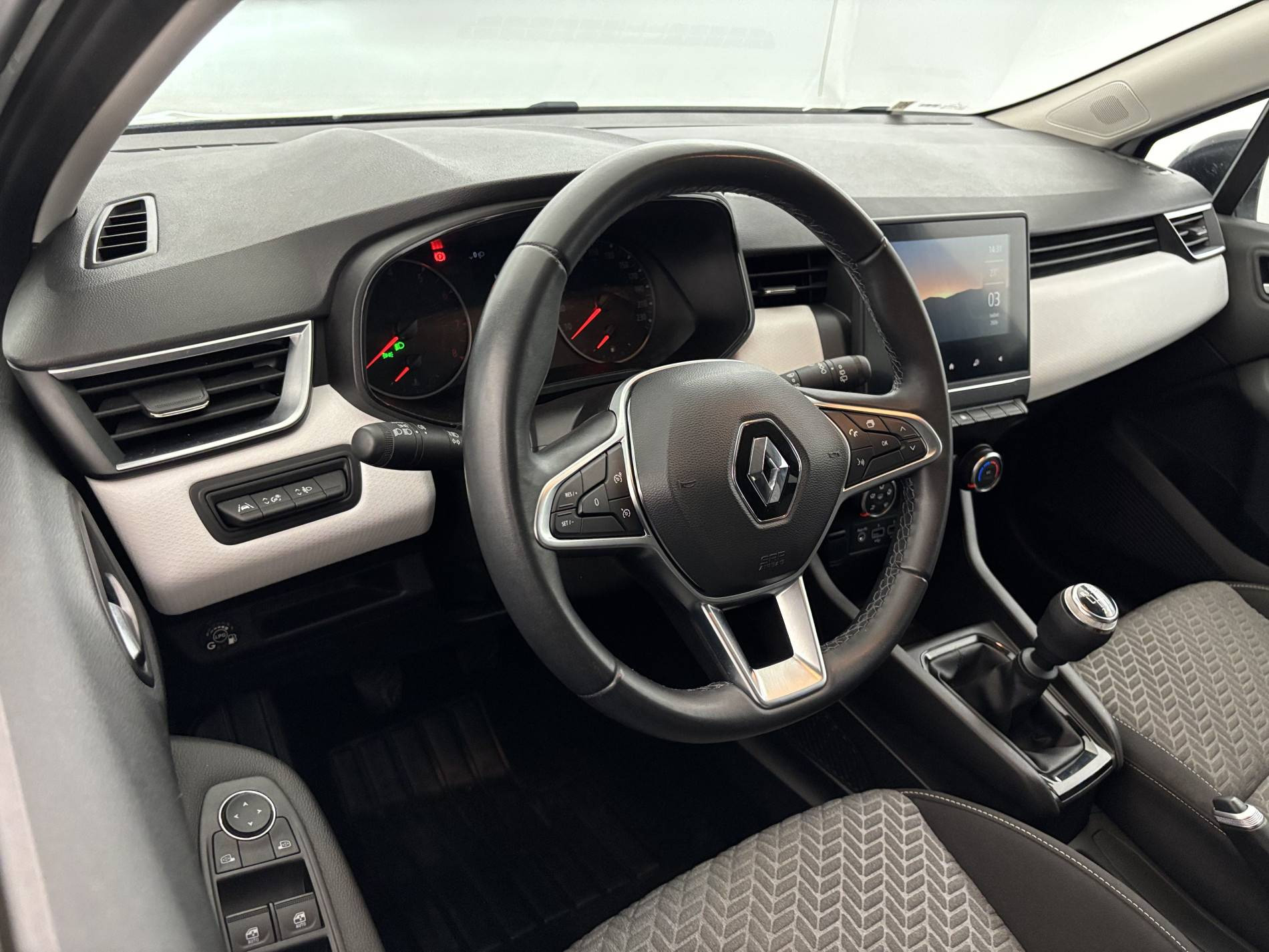 Vente en ligne Renault Clio 5 Clio TCe 100 GPL au prix de 14 290 €