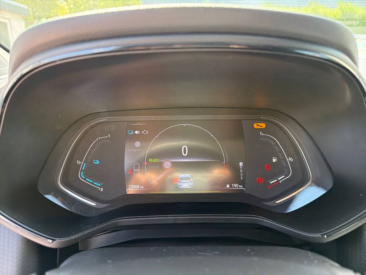 Vente en ligne Renault Clio 5 Clio E-Tech full hybrid 145 au prix de 16 990 €