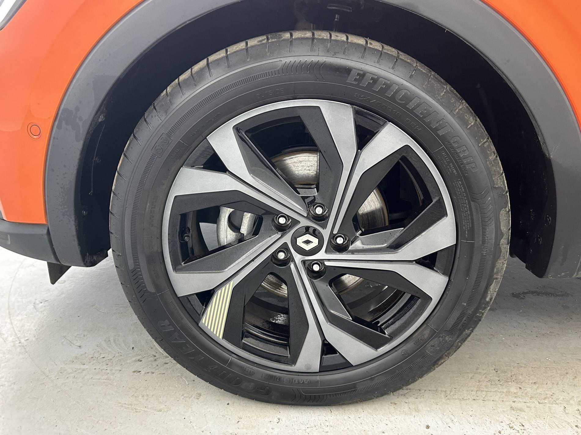 Vente en ligne Renault Arkana  E-Tech hybride 145 - 22 au prix de 23 590 €