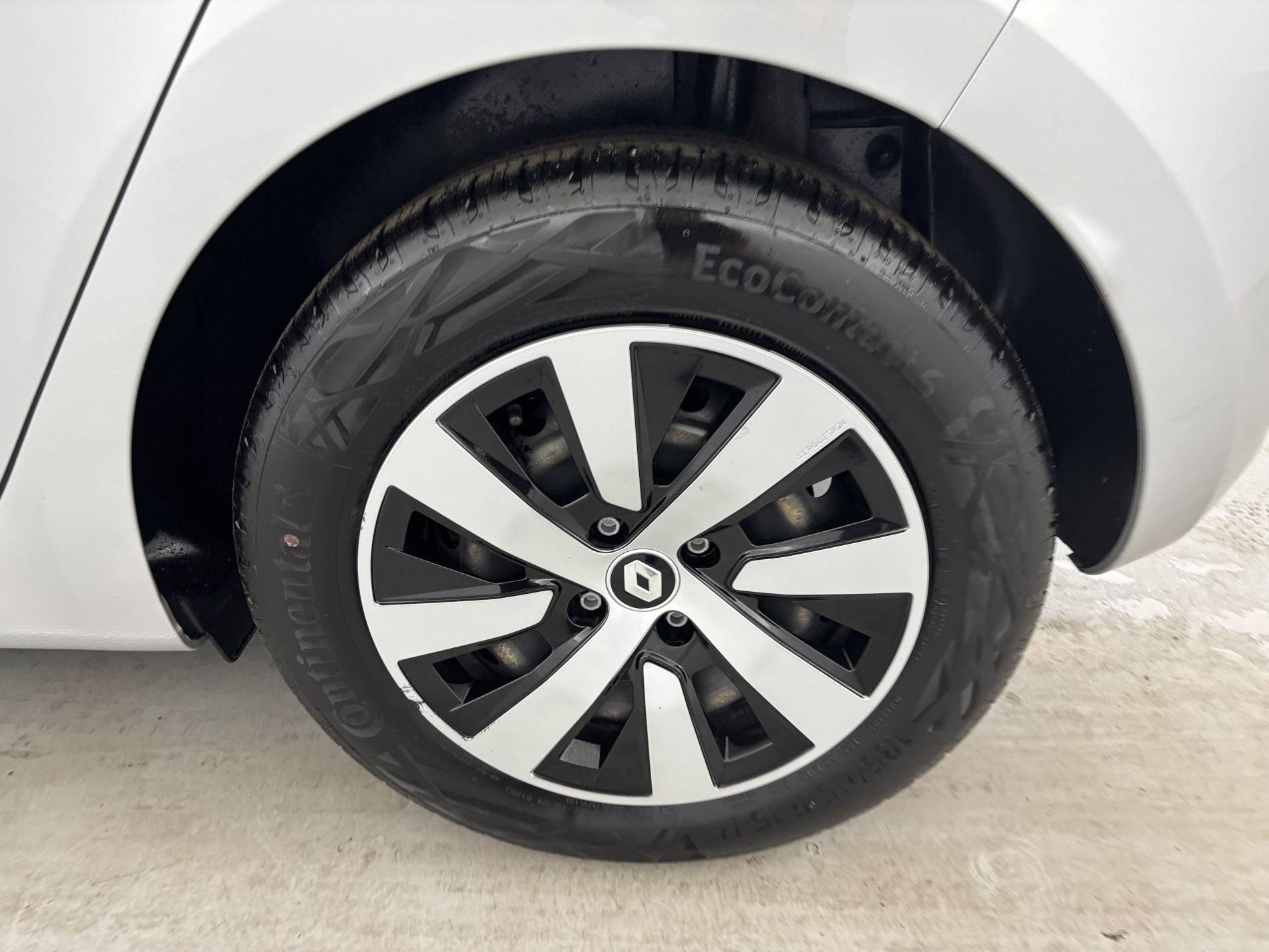 Vente en ligne Renault Clio 5 Clio TCe 90 au prix de 13 490 €