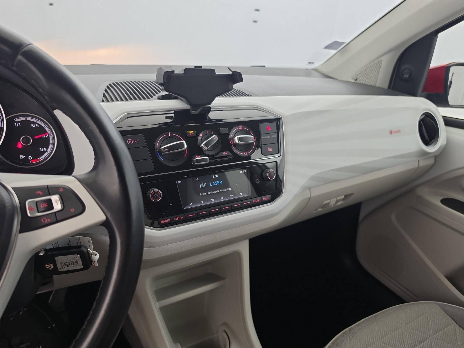 Vente en ligne Volkswagen Up  1.0 75 BlueMotion Technology BVM5 au prix de 9 990 €