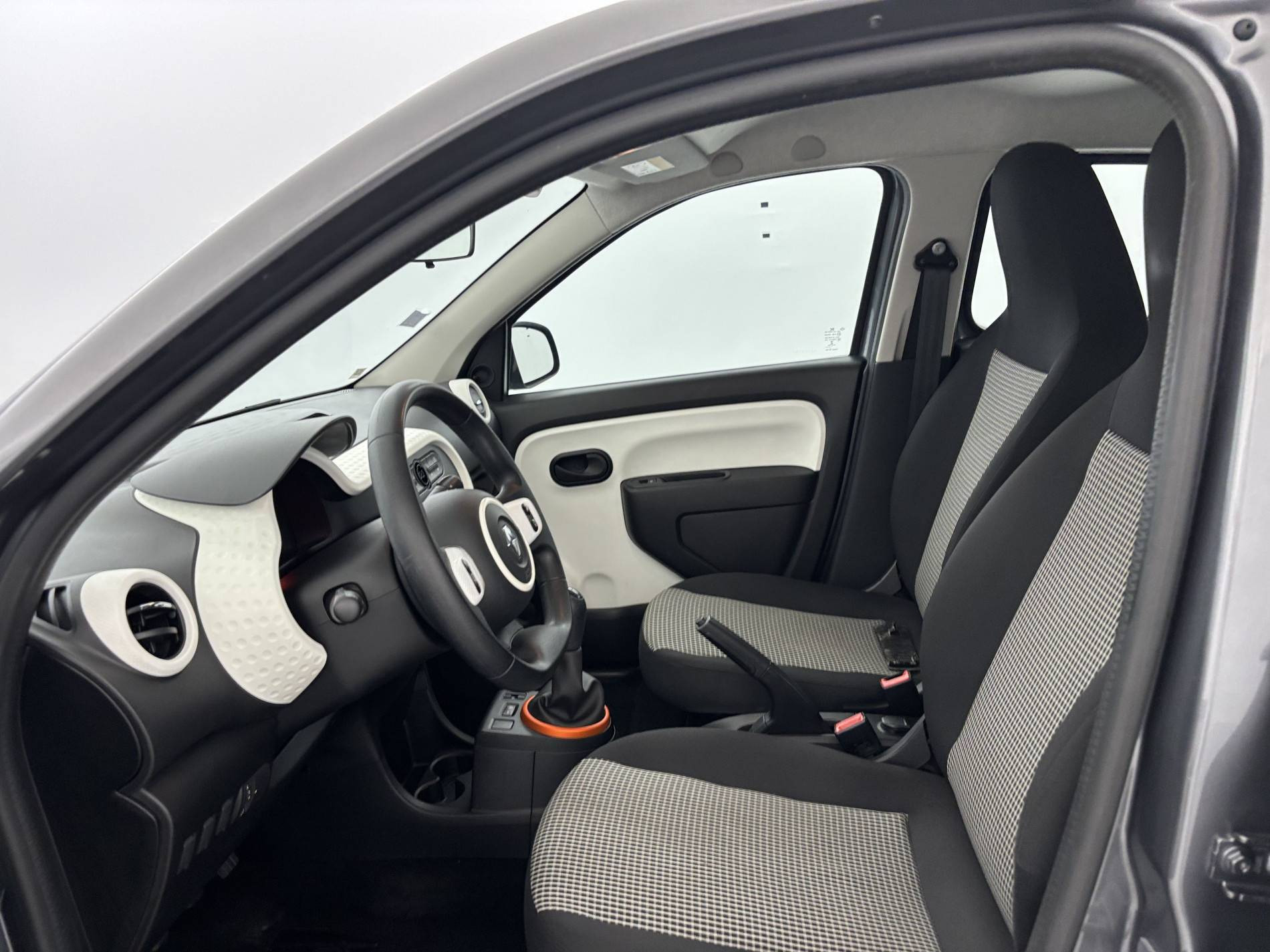 Vente en ligne Renault Twingo 3  1.0 SCe 70 BC au prix de 7 990 €