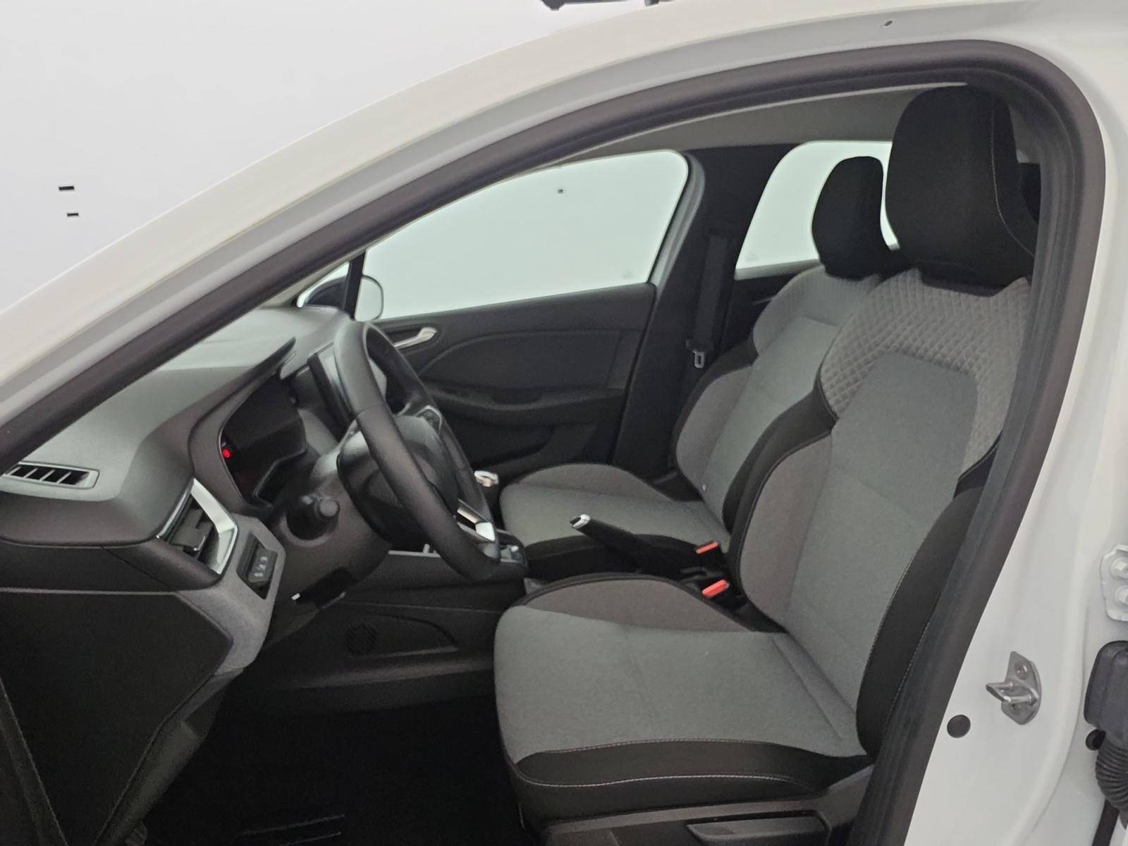 Vente en ligne Renault Clio 5 Clio Blue dCi 100 ch GSR2 au prix de 17 390 €