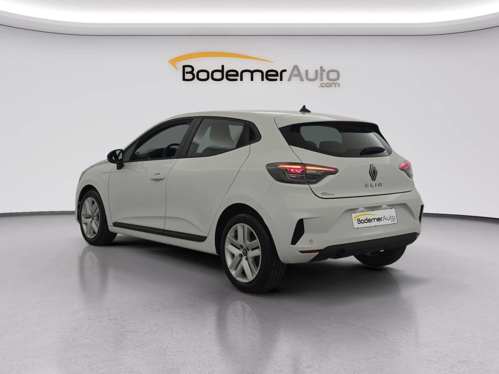 Vente en ligne Renault Clio 5 Clio TCe 90 au prix de 14 590 €