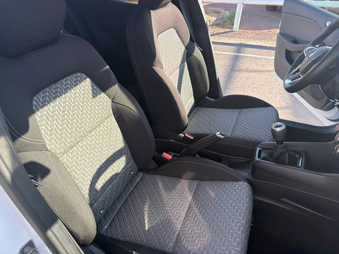 Vente en ligne Renault Clio 5 Clio SCe 65 au prix de 13 490 €