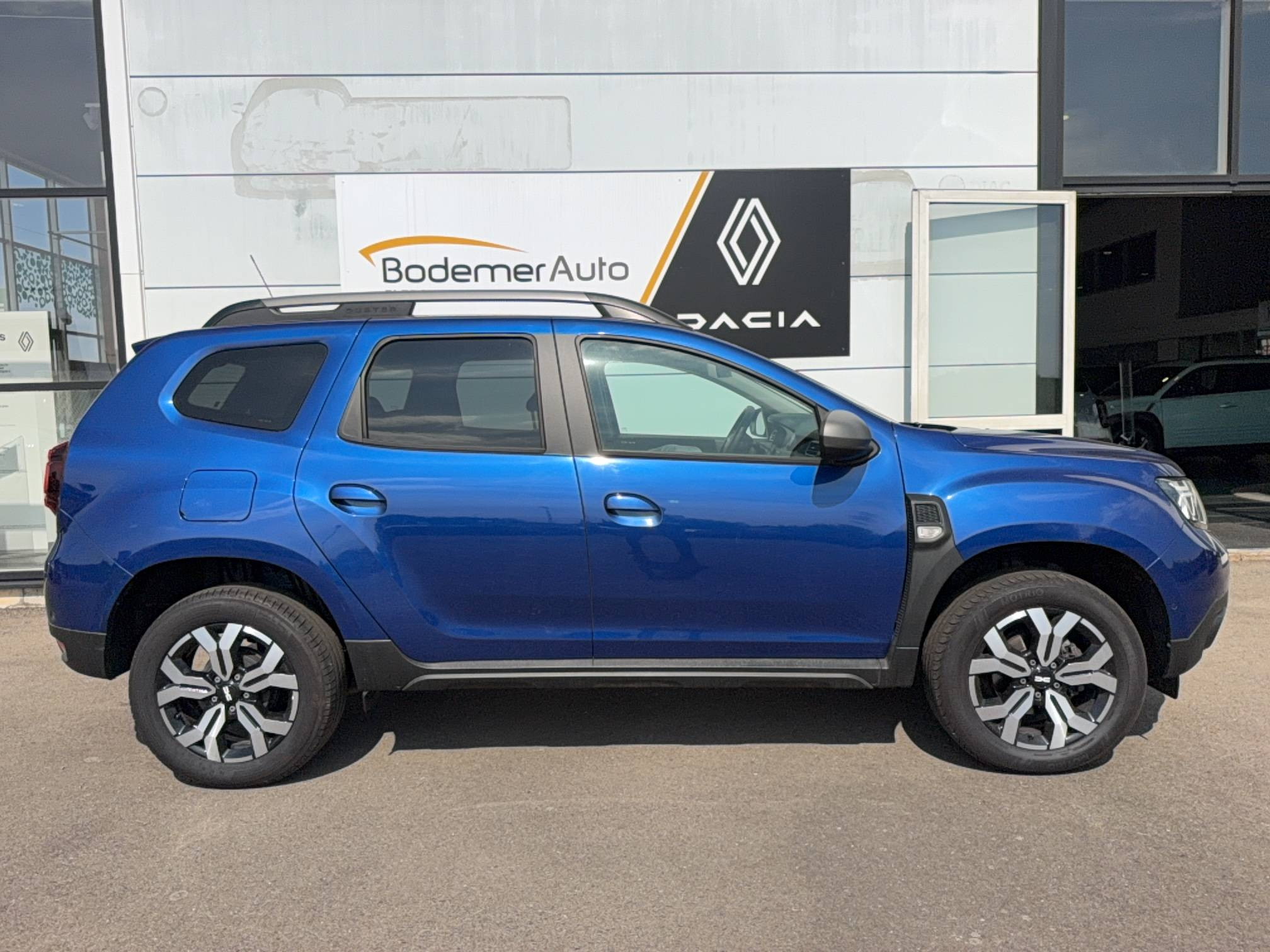 Vente en ligne Dacia Duster  ECO-G 100 4x2 au prix de 17 390 €