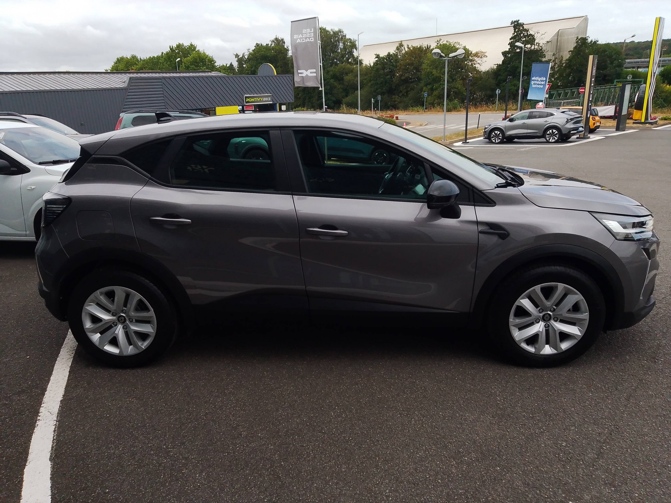 Vente en ligne Renault Captur  E-Tech full hybrid 145 ch au prix de 22 990 €