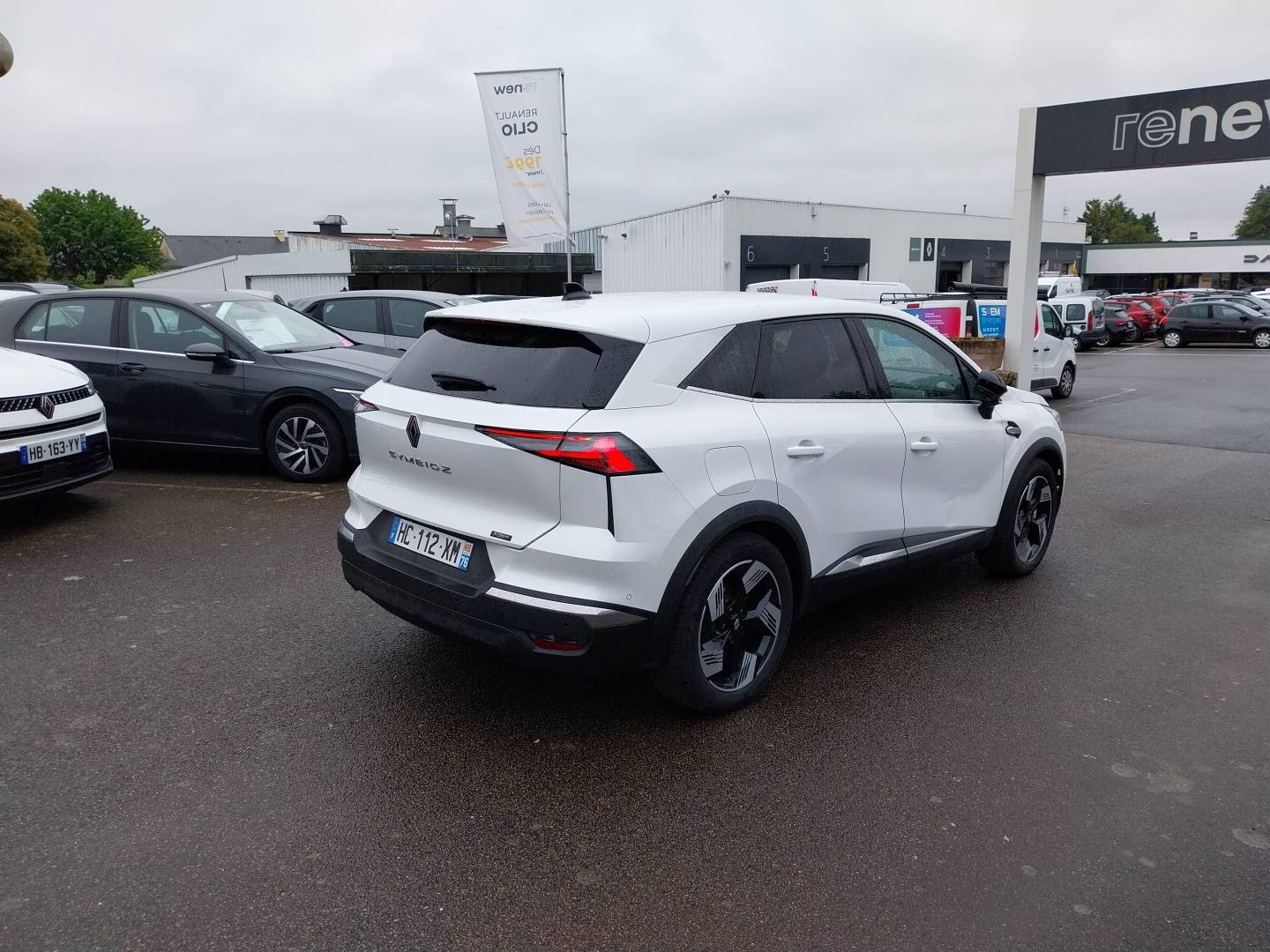 Vente en ligne Renault Symbioz  E-Tech full hybrid 145 au prix de 27 590 €