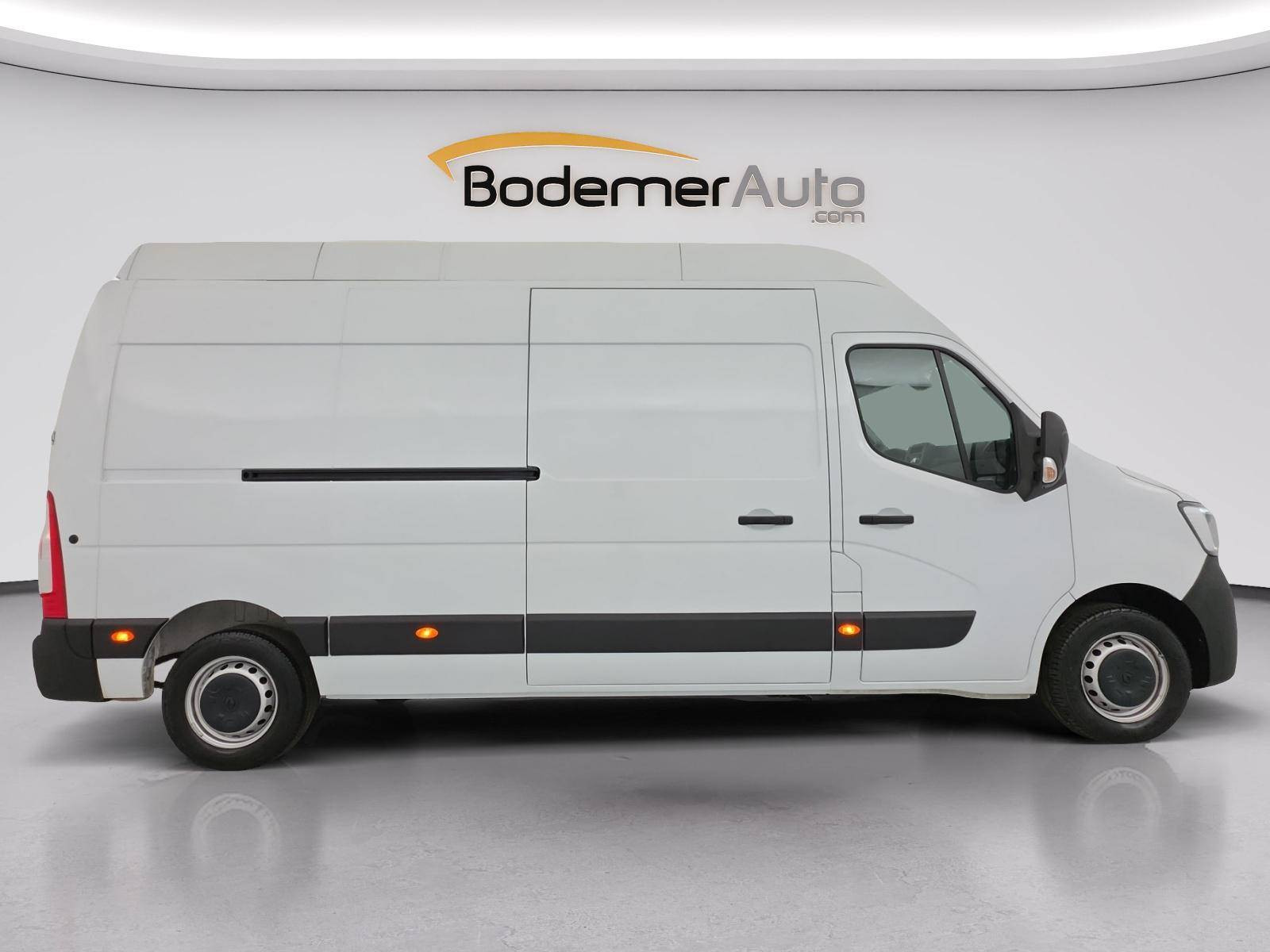 Vente en ligne Renault Master Fourgon MASTER FGN TRAC F3500 L3H3 BLUE DCI 135 au prix de 26 990 €
