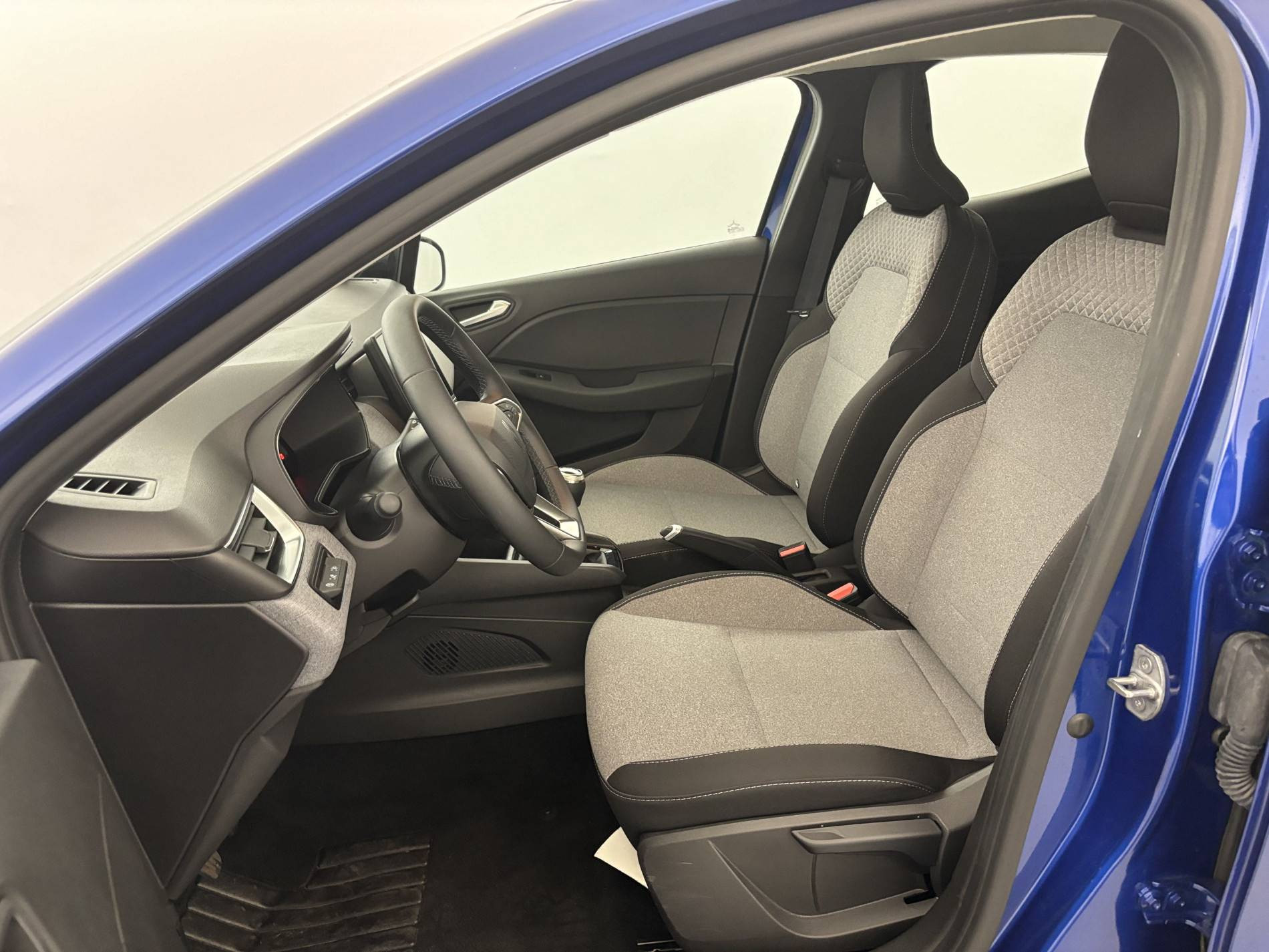 Vente en ligne Renault Clio 5 Clio Blue dCi 100 ch au prix de 18 791 €