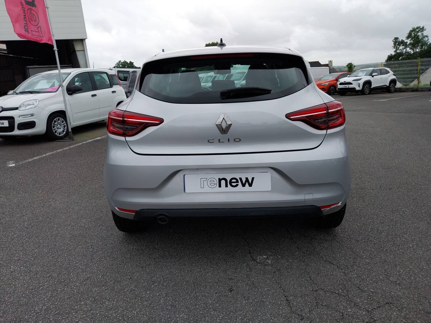 Vente en ligne Renault Clio 5 Clio TCe 90 au prix de 13 990 €