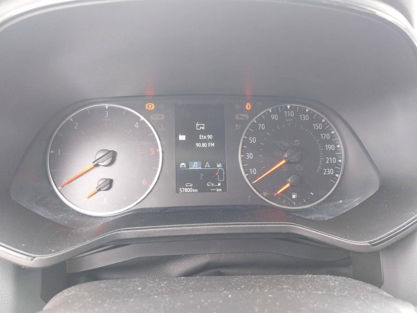 Vente en ligne Renault Clio 5 CLIO SOCIETE BLUE DCI 100 - 21N au prix de 11 990 €