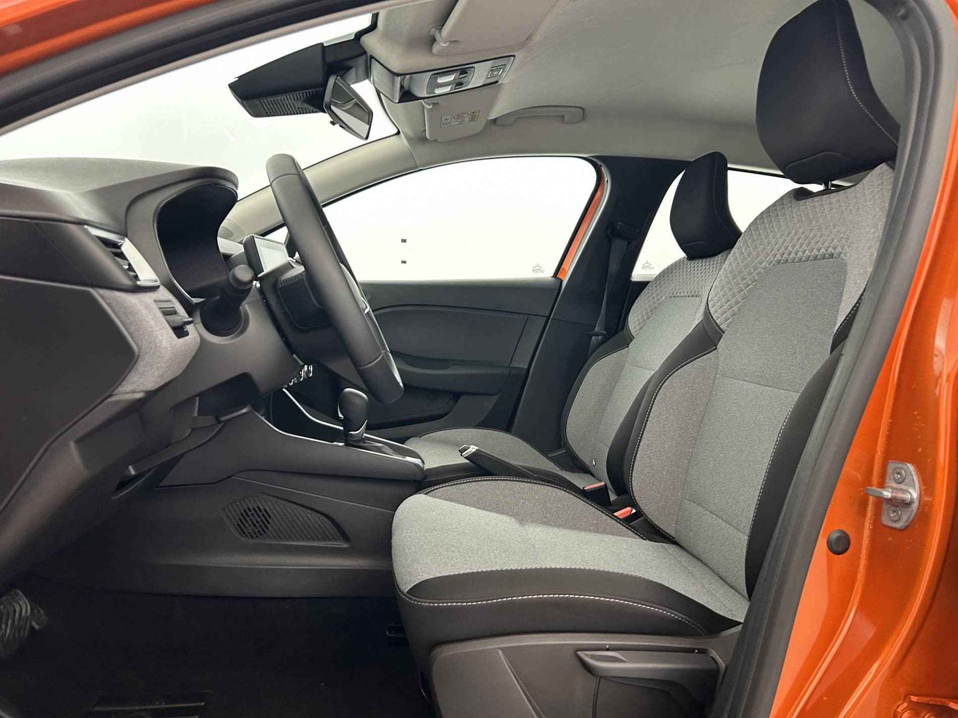 Vente en ligne Renault Clio 5 Clio E-Tech full hybrid 145 ch GSR2 au prix de 19 590 €