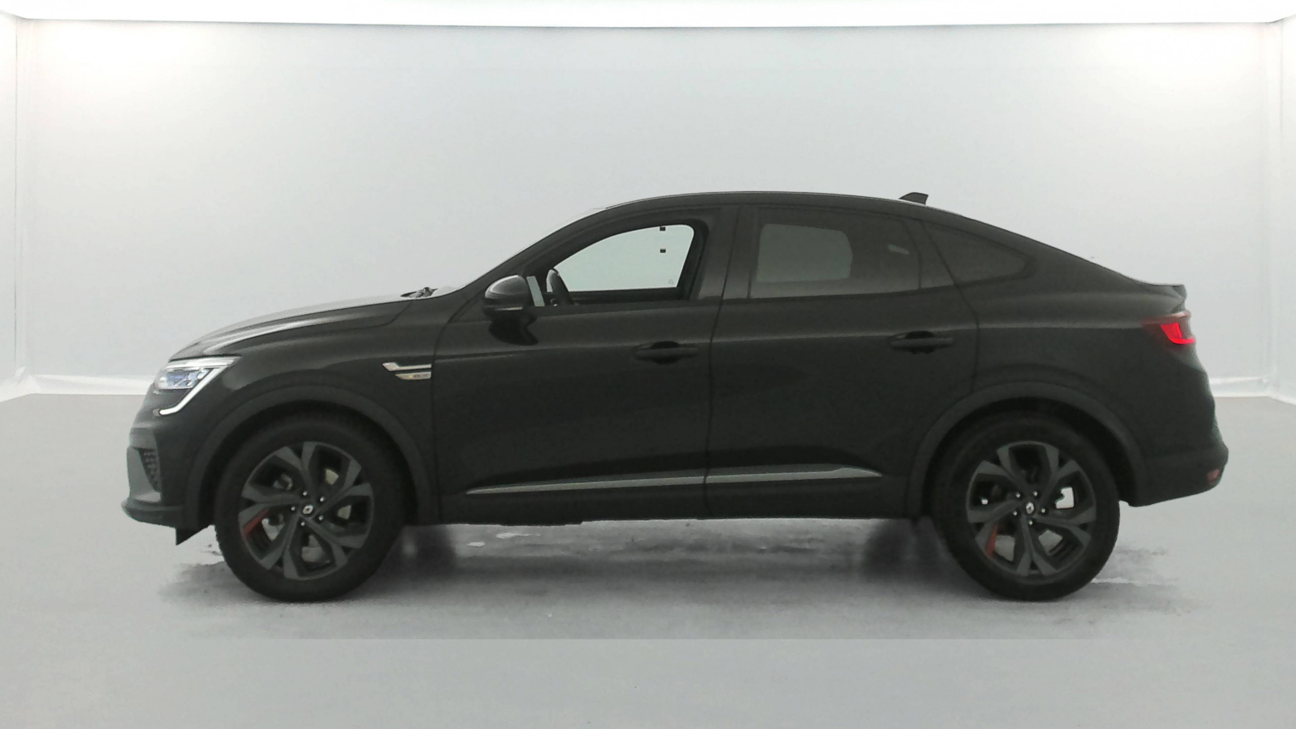 Vente en ligne Renault Arkana  E-Tech 145 - 21B au prix de 20 490 €