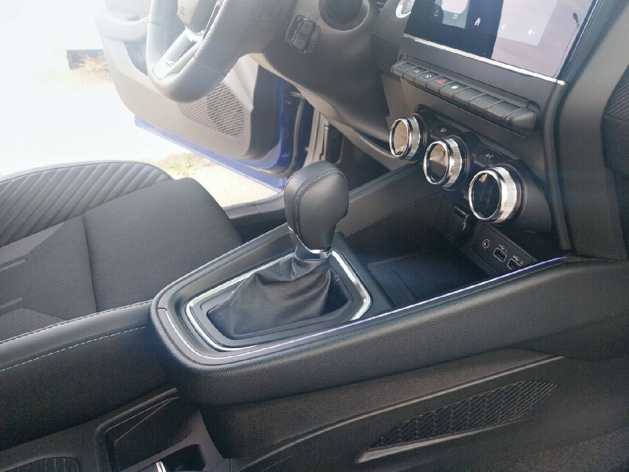 Vente en ligne Renault Clio 5 Clio E-Tech full hybrid 145 au prix de 20 990 €