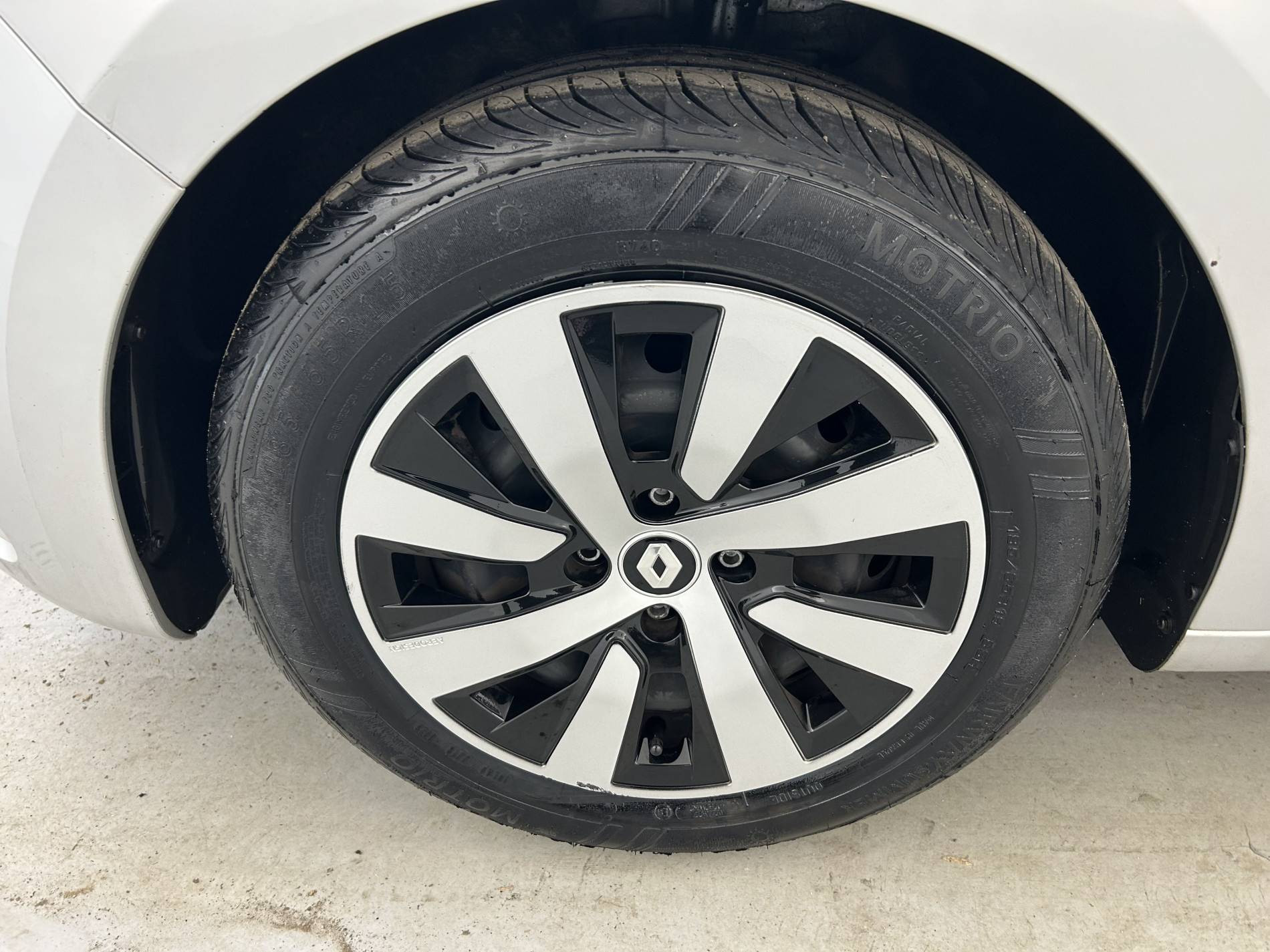 Vente en ligne Renault Clio 5 Clio TCe 90 au prix de 13 990 €