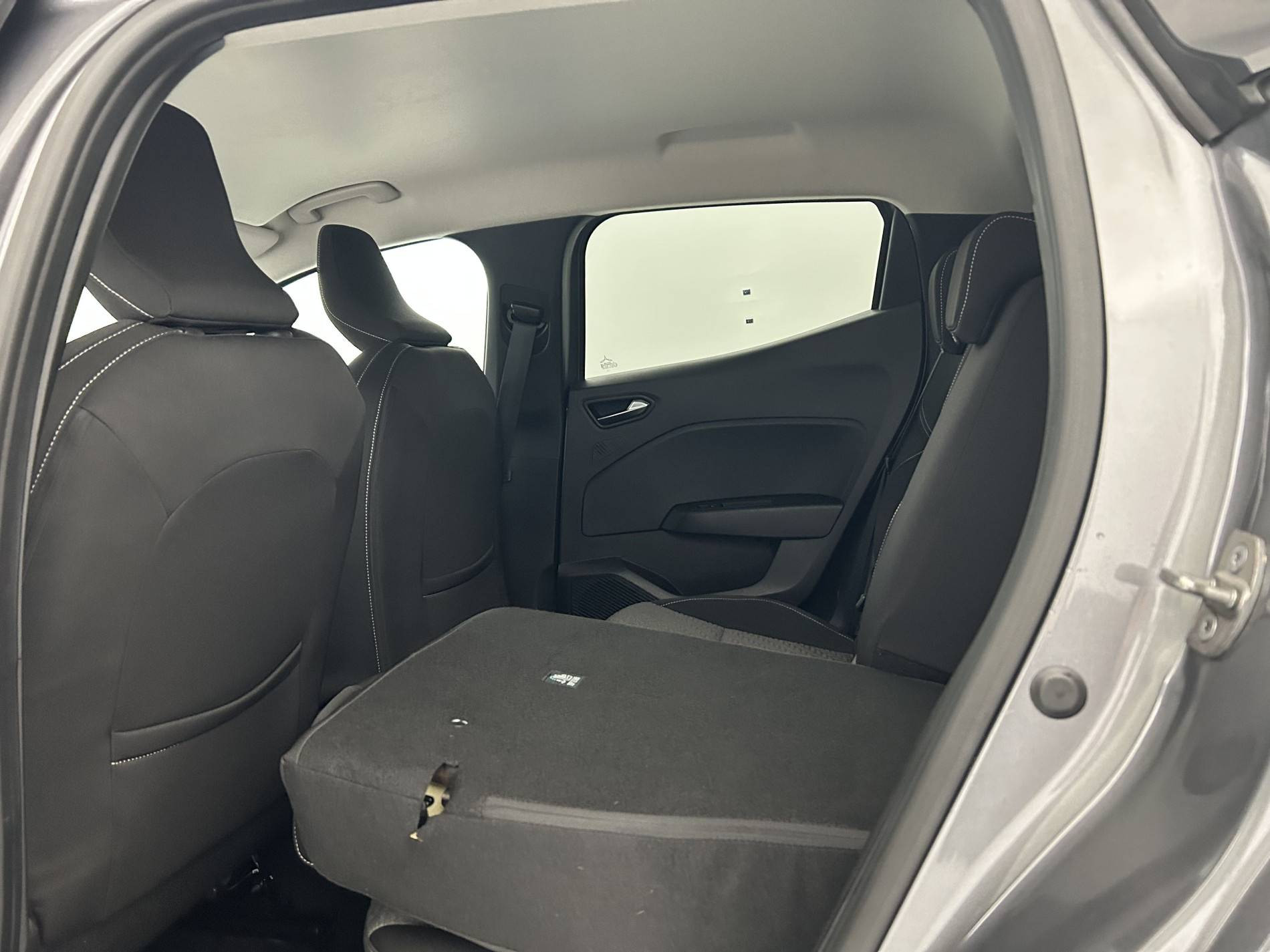Vente en ligne Renault Clio 5 Clio TCe 90 au prix de 14 290 €