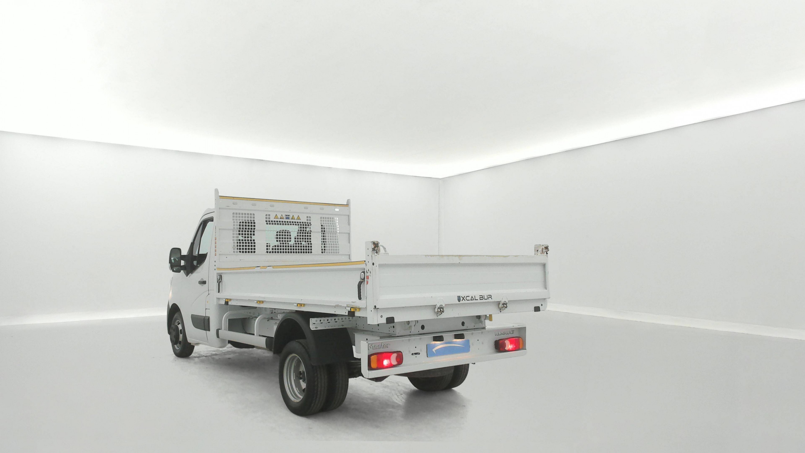 Vente en ligne Renault Master 3 Châssis Cabine MASTER BENNE CC PROP RJ3500 L2 PAFC BLUE DCI 130 EURO VI au prix de 32 890 €