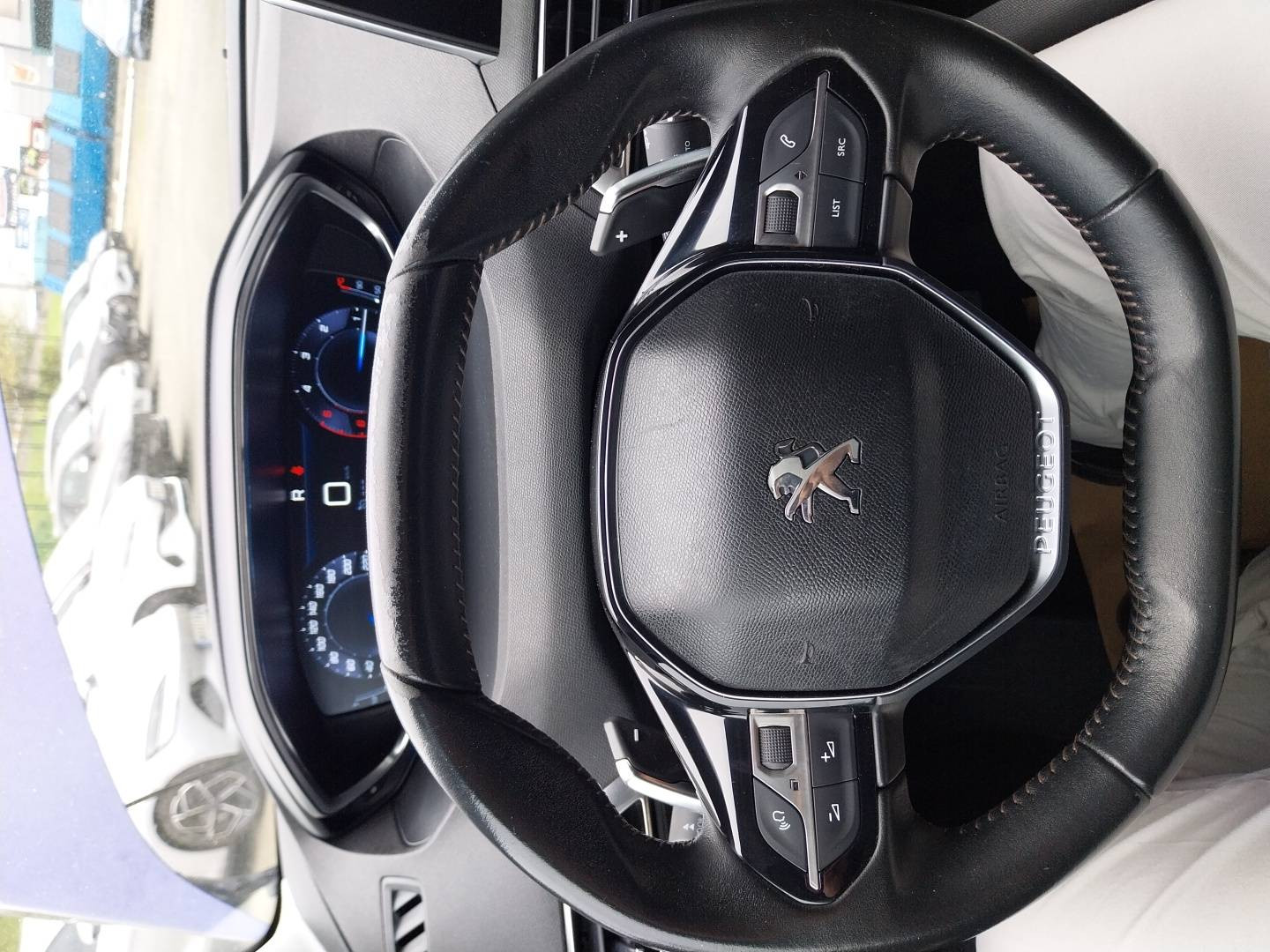 Vente en ligne Peugeot 3008  BlueHDi 130ch S&S EAT8 au prix de 15 990 €