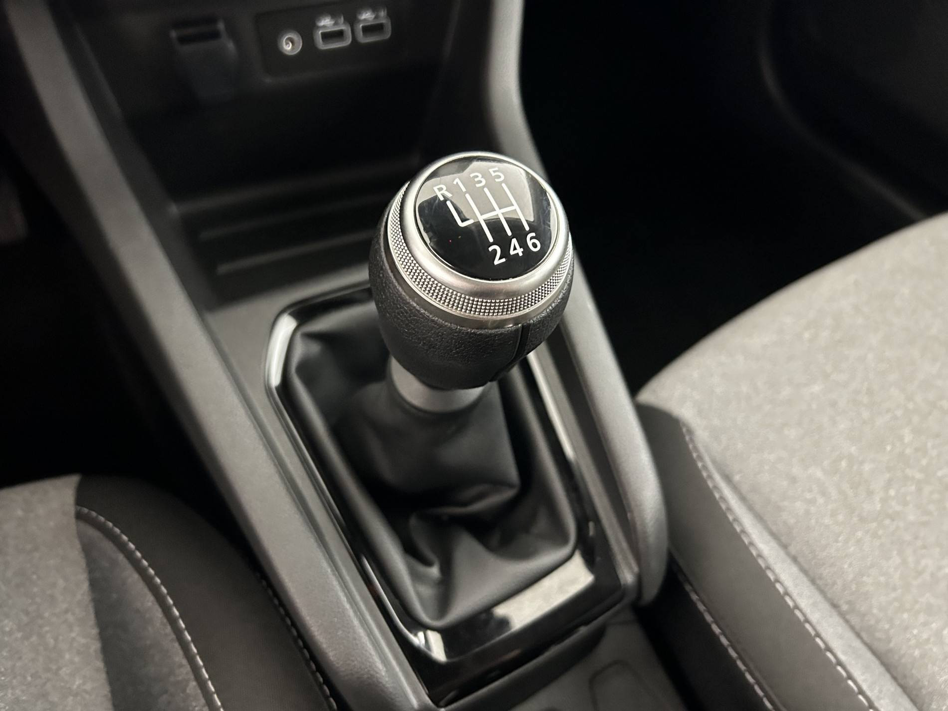 Vente en ligne Renault Clio 5 Clio Blue dCi 100 ch GSR2 au prix de 17 890 €