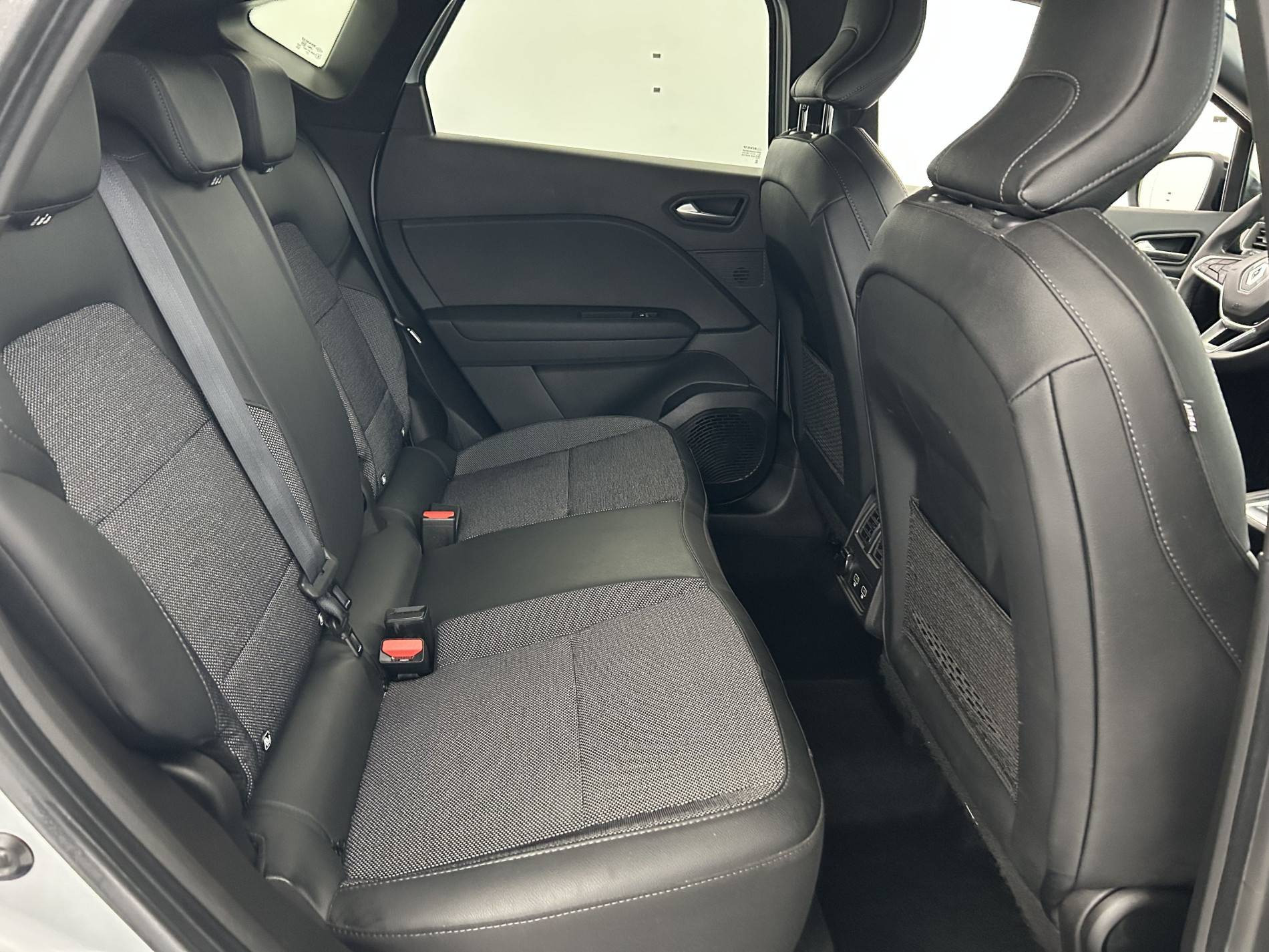 Vente en ligne Renault Captur  E-Tech 145 au prix de 18 690 €