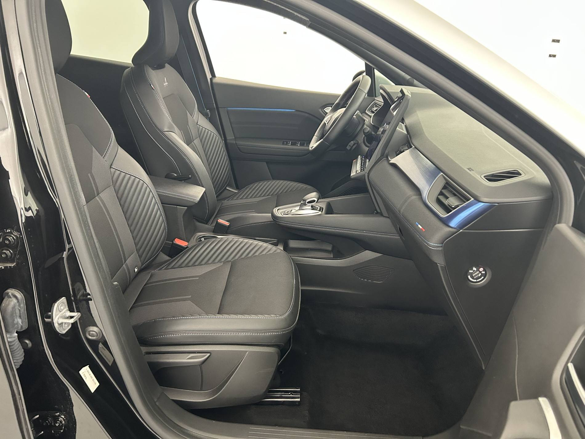 Vente en ligne Renault Captur  E-Tech full hybrid 145 ch au prix de 26 990 €
