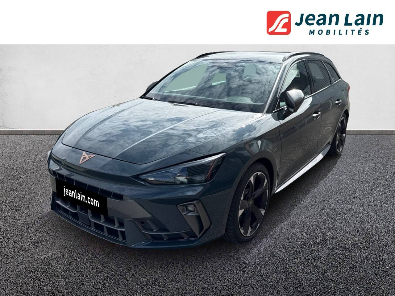 Vente en ligne CUPRA LEON SPORTSTOURER Leon Sportstourer eHybrid 204 ch DSG6 V de 2025 au prix de 36 810 €