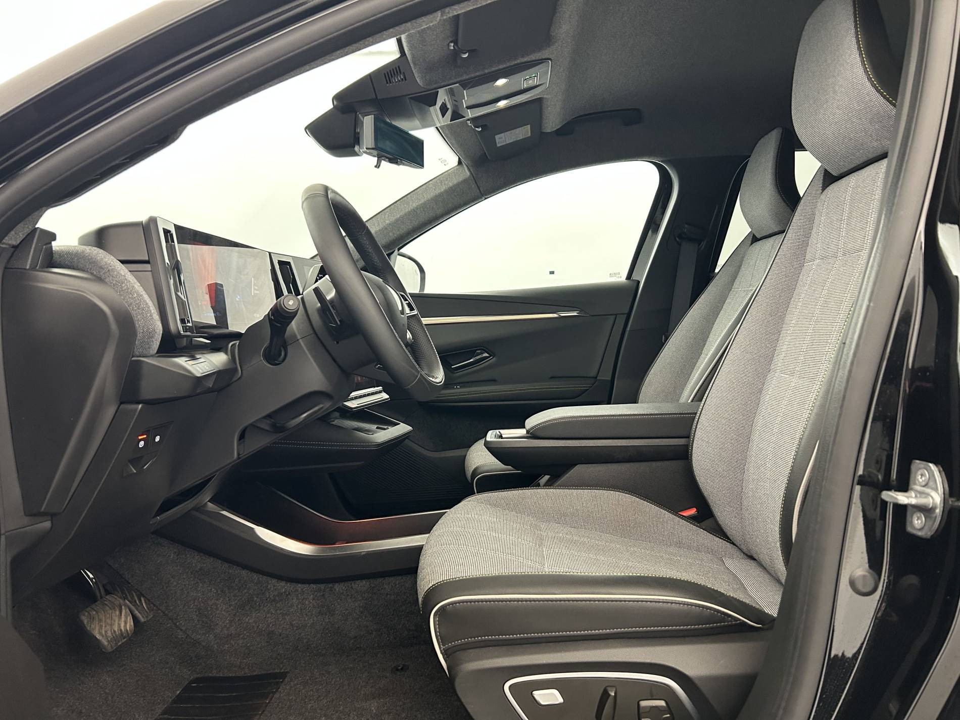Vente en ligne Renault Scenic E-Tech Scenic E-Tech électrique 220 ch grande autonomie au prix de 36 791 €
