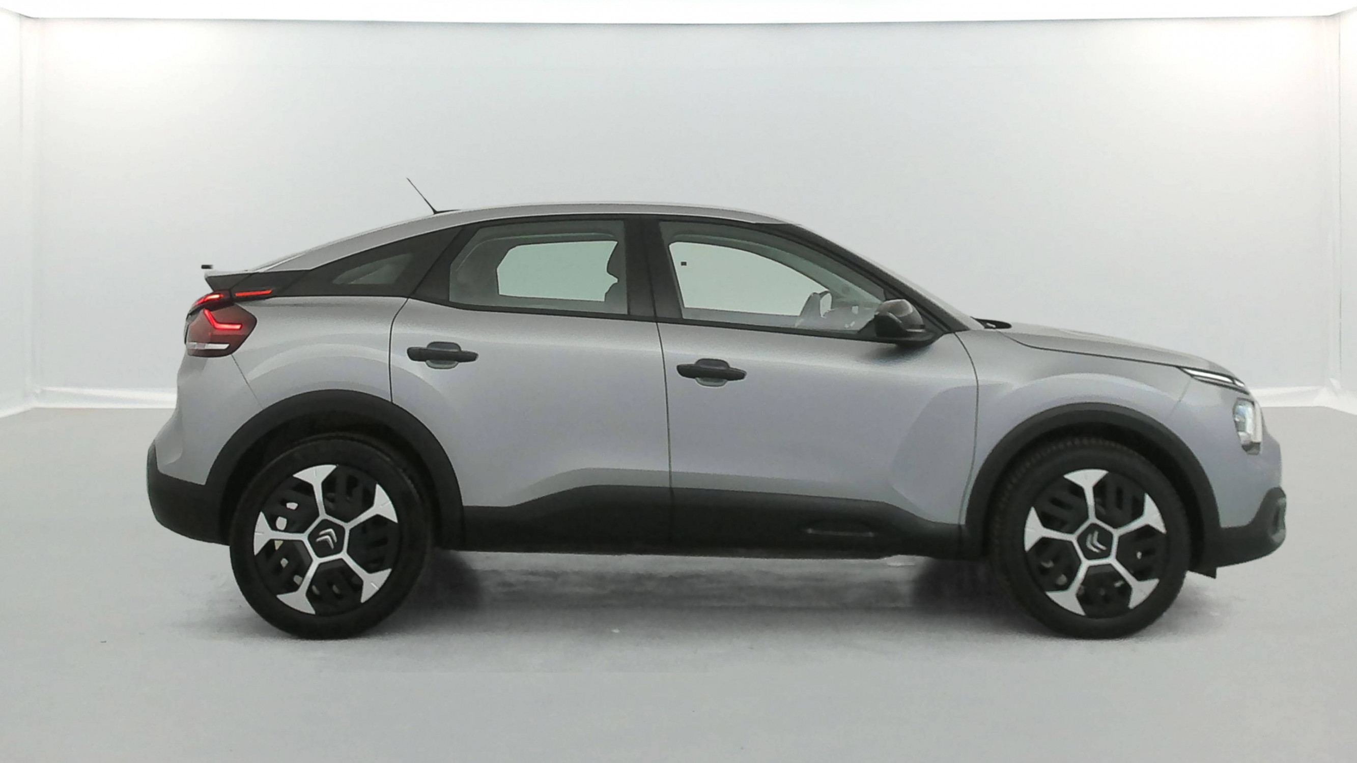 Vente en ligne Citroën C4  BlueHDi 110 S&S BVM6 au prix de 13 990 €