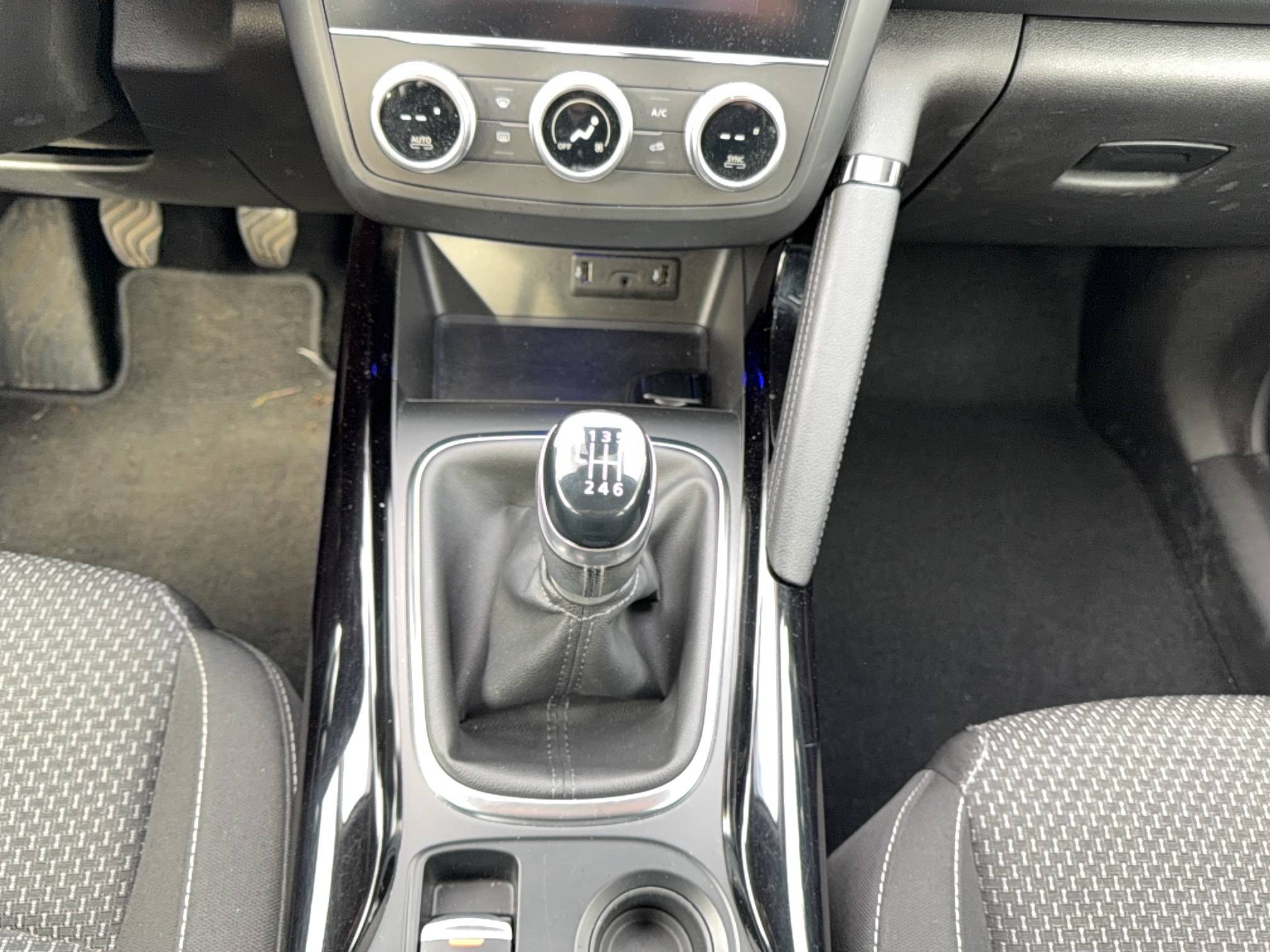 Vente en ligne Renault Kadjar  Blue dCi 115 au prix de 14 990 €