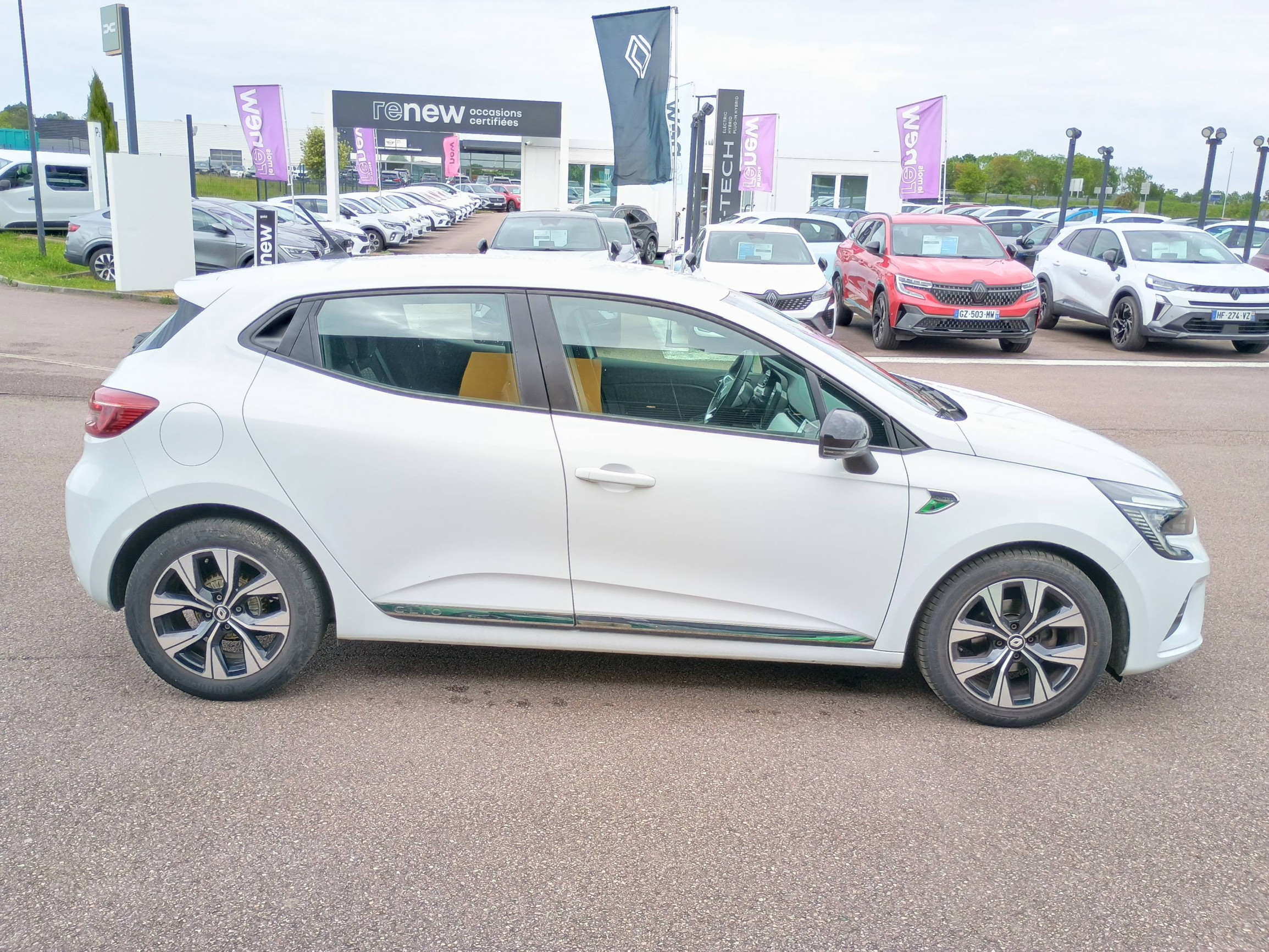 Vente en ligne Renault Clio 5 Clio TCe 90 - 21N au prix de 14 490 €