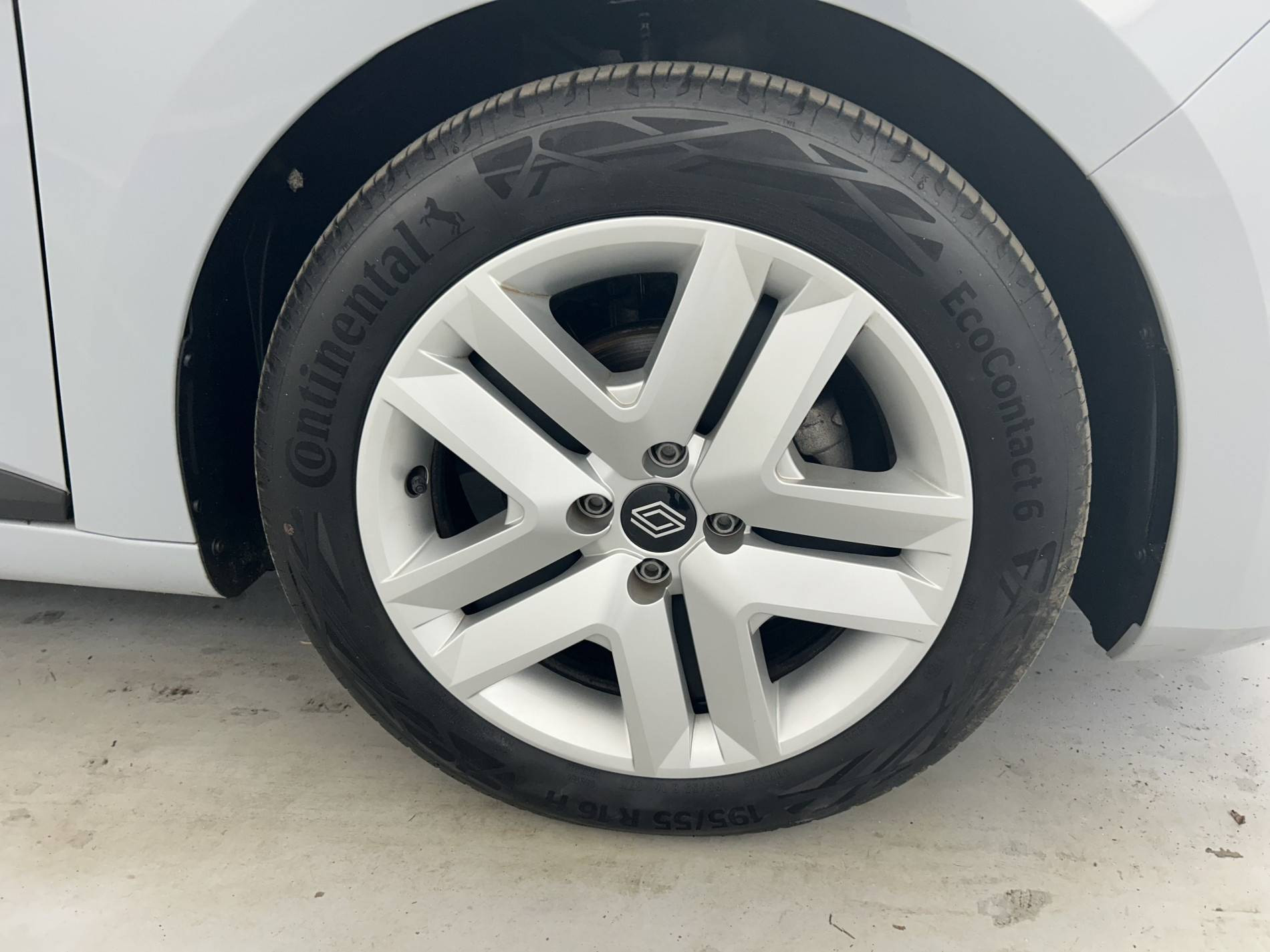 Vente en ligne Renault Clio 5 Clio TCe 90 au prix de 15 990 €