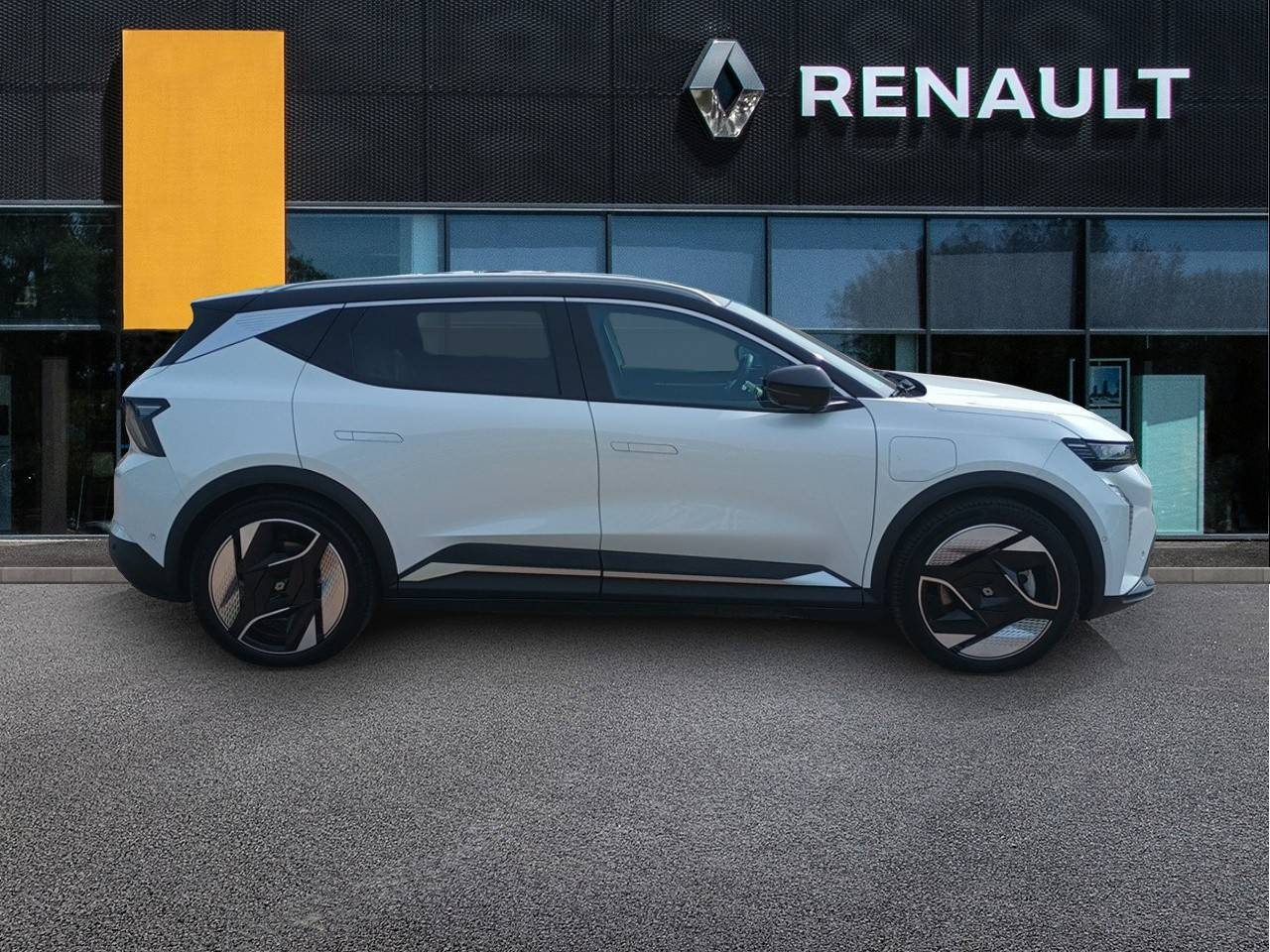 Vente en ligne Renault Scenic E-Tech Scenic E-Tech électrique 220 ch grande autonomie au prix de 41 490 €