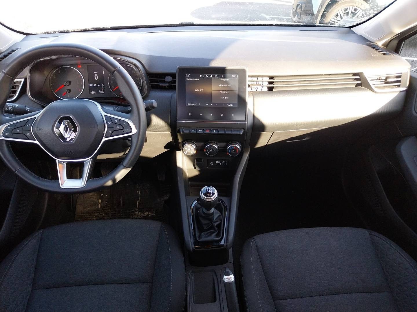 Vente en ligne Renault Clio 5 Clio TCe 90 au prix de 15 990 €