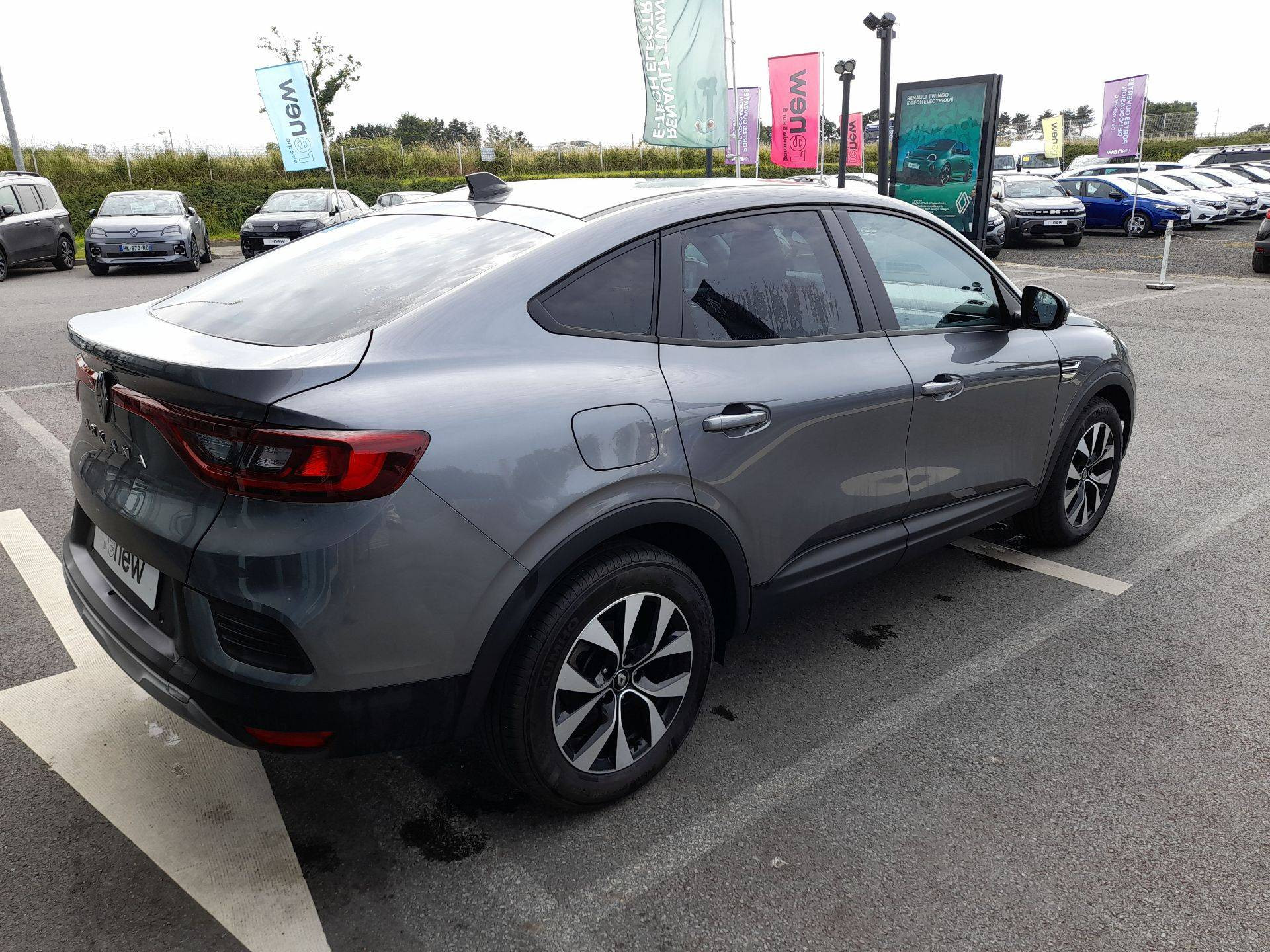 Vente en ligne Renault Arkana  mild hybrid 140 EDC FAP - 22 au prix de 18 490 €