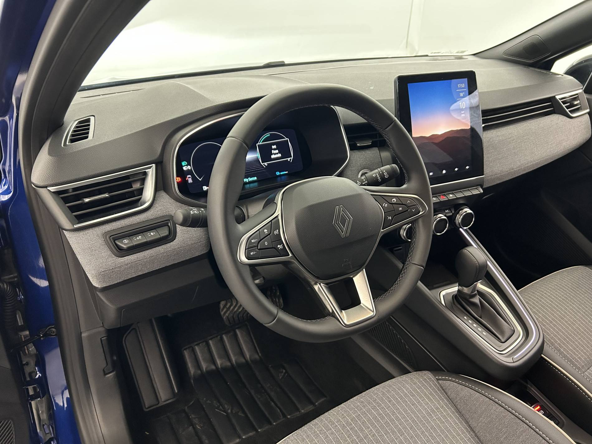 Vente en ligne Renault Clio 5 Clio E-Tech full hybrid 145 ch GSR2 au prix de 20 990 €