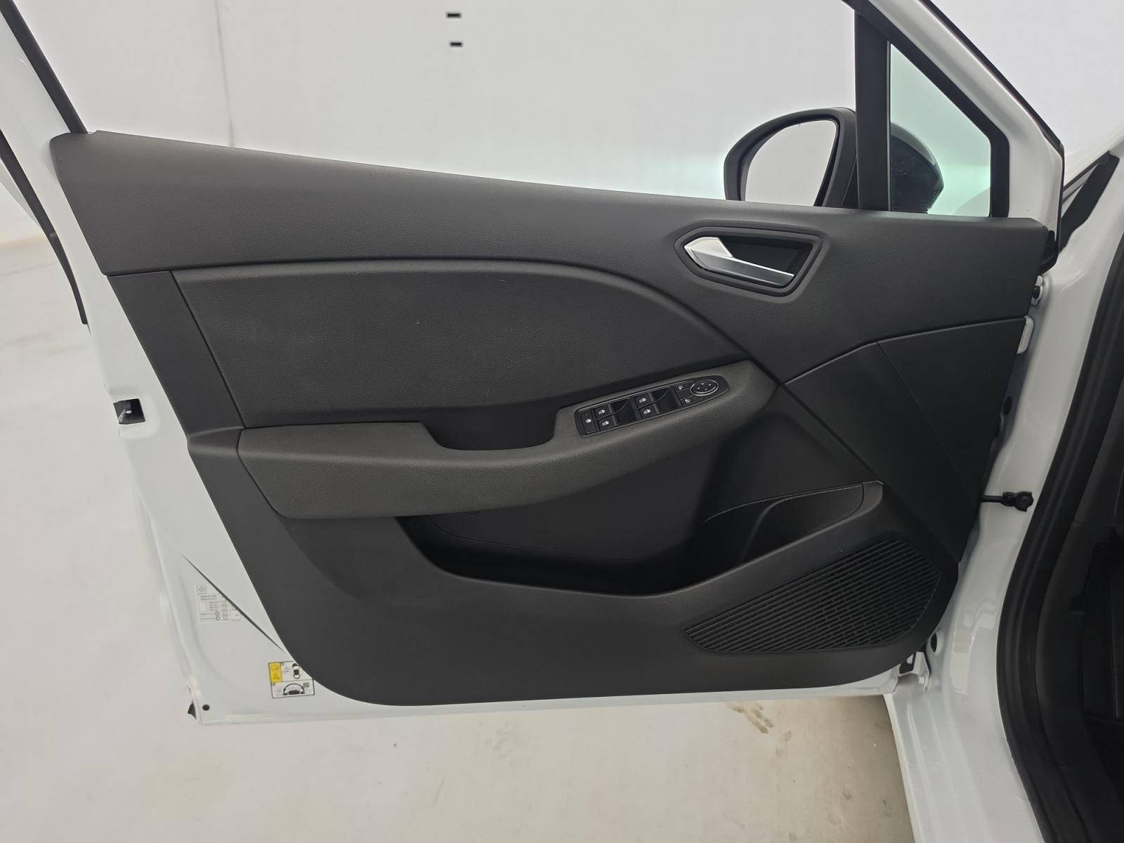 Vente en ligne Renault Clio 5 Clio SCe 65 au prix de 13 900 €