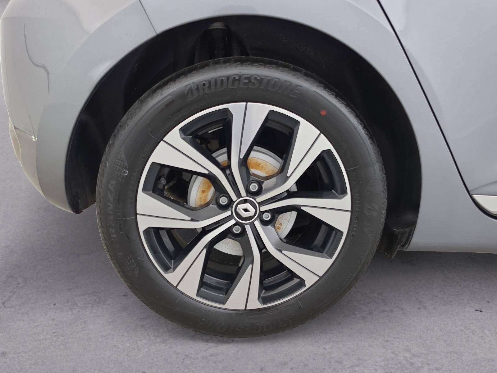 Vente en ligne Renault Clio 5 Clio E-Tech full hybrid 145 au prix de 16 140 €