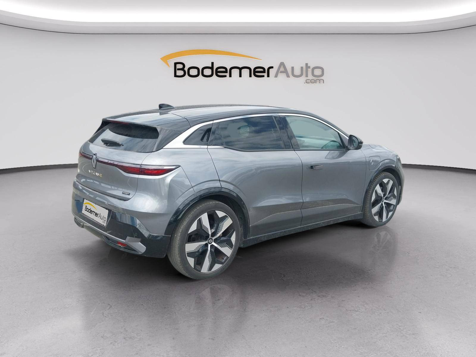 Vente en ligne Renault Megane E-Tech  EV60 220 ch super charge au prix de 26 990 €