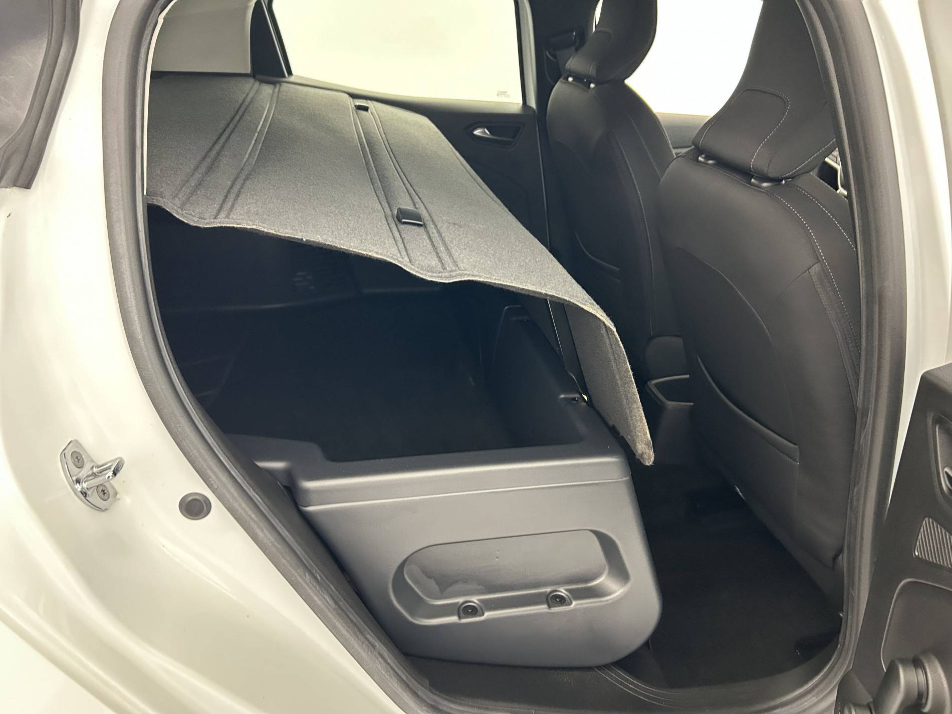 Vente en ligne Renault Clio 5 CLIO SOCIETE E-TECH 140 - 21 au prix de 13 990 €