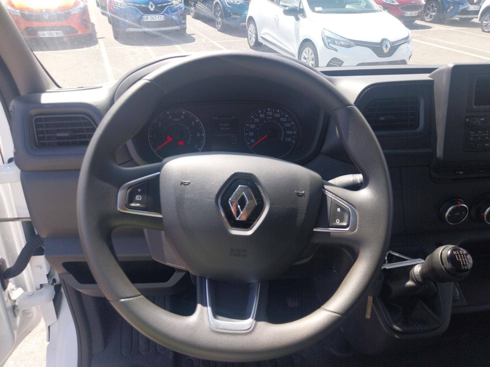 Vente en ligne Renault Master Fourgon MASTER FGN TRAC F3500 L3H3 BLUE DCI 135 au prix de 26 990 €