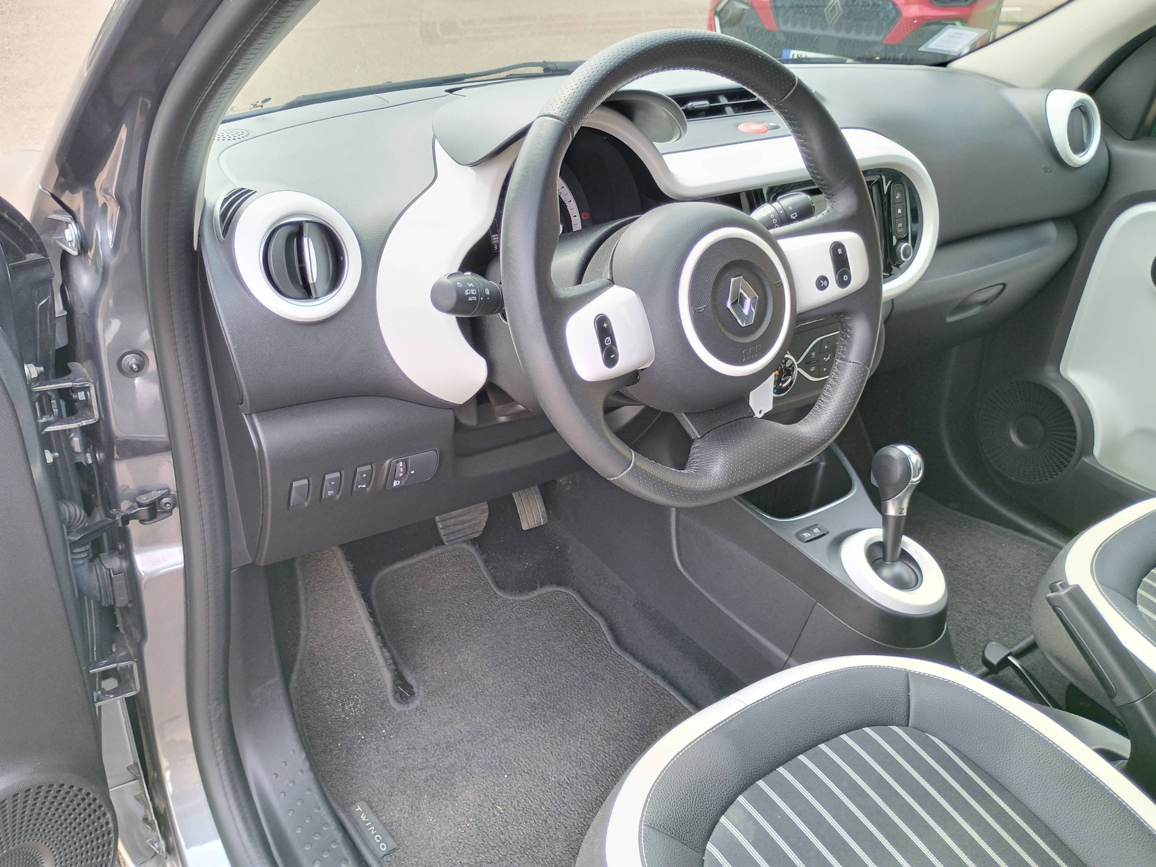 Vente en ligne Renault Twingo Electrique Twingo III Achat Intégral - 21 au prix de 12 490 €