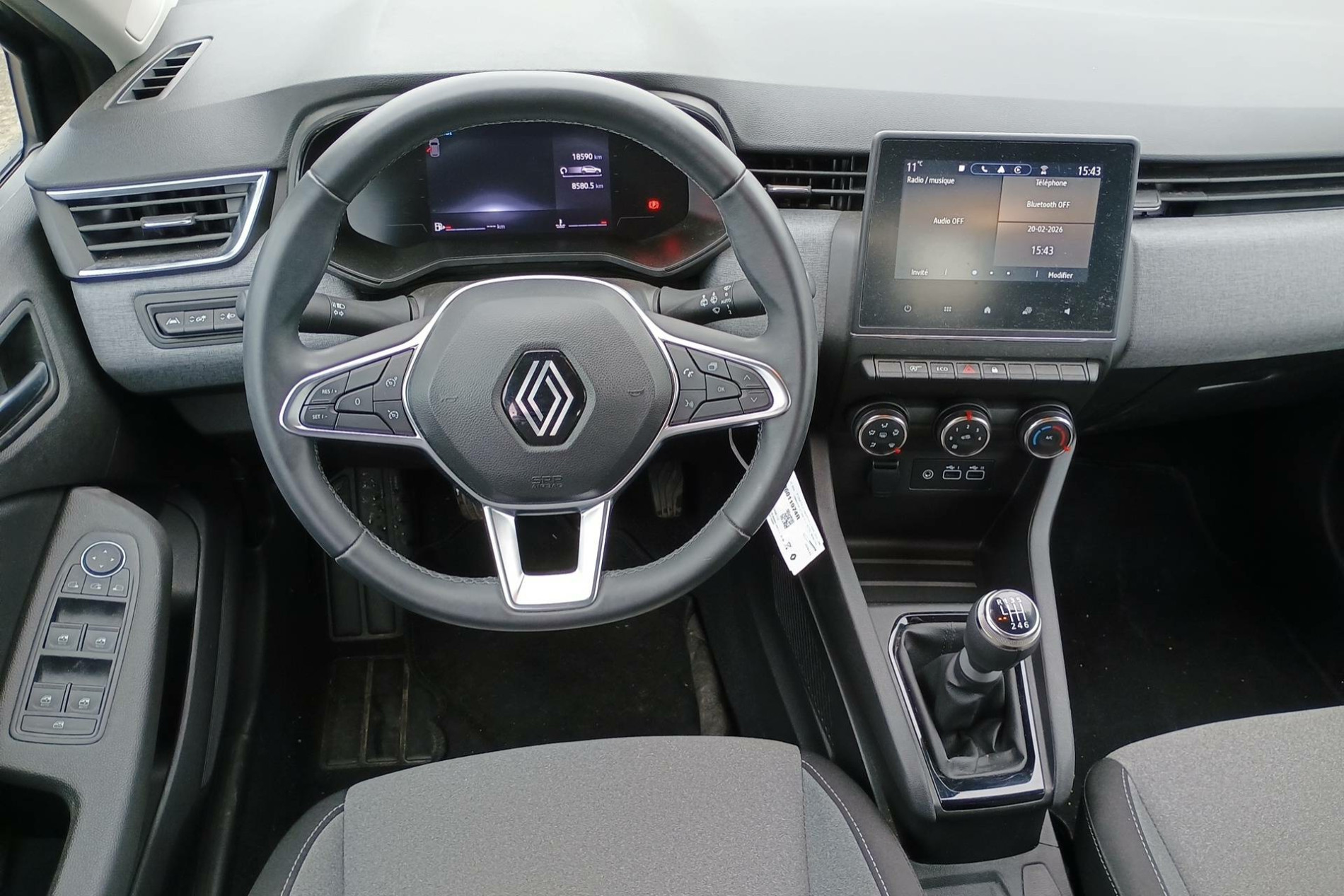 Vente en ligne Renault Clio 5 Clio TCe 90 au prix de 15 400 €